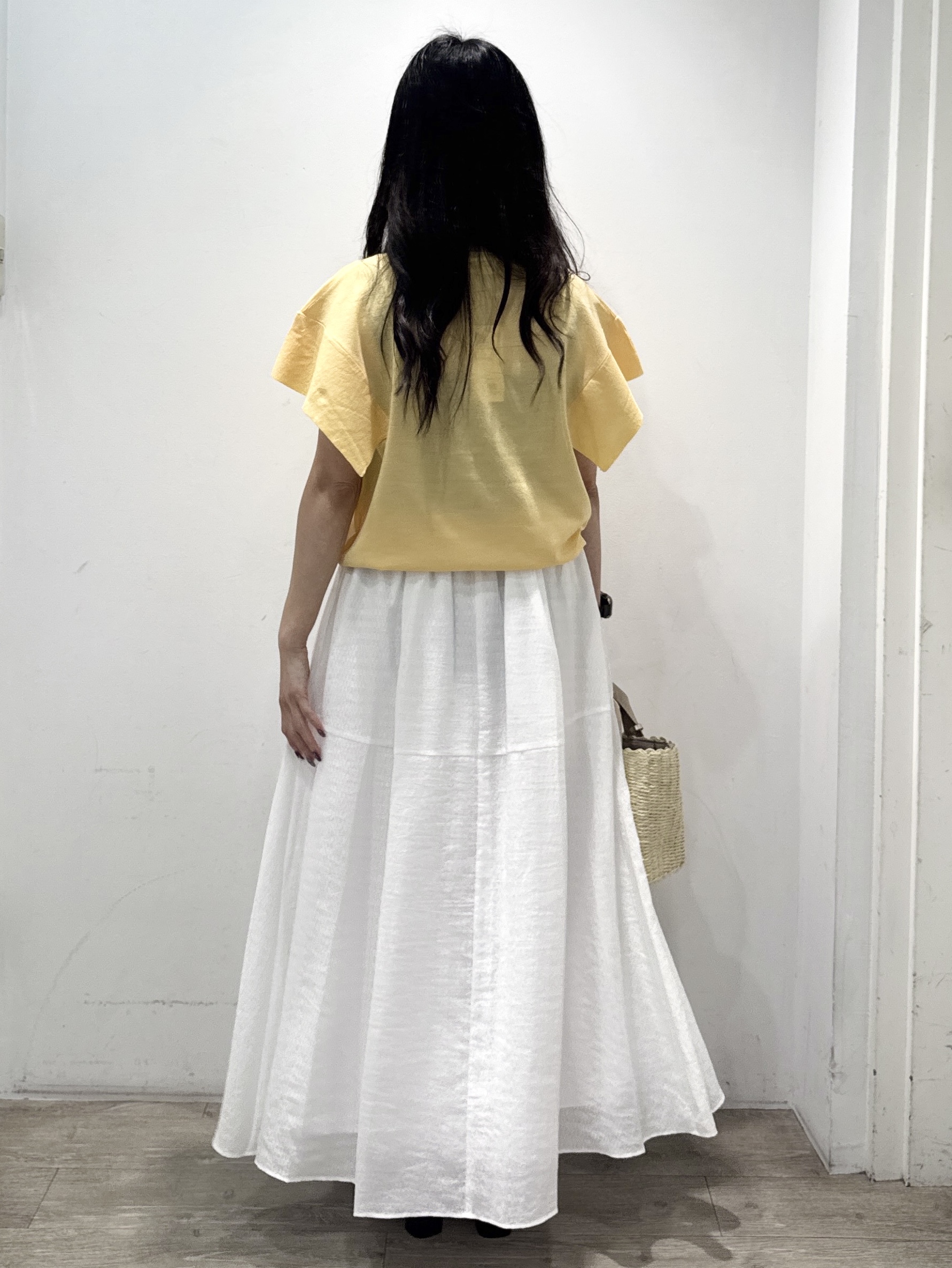 yuicciさんの「OPAQUE.CLIP｜『STORY Web7月掲載』ドライタッチラメニット《UV／洗える／6col》」を使ったコーディネート