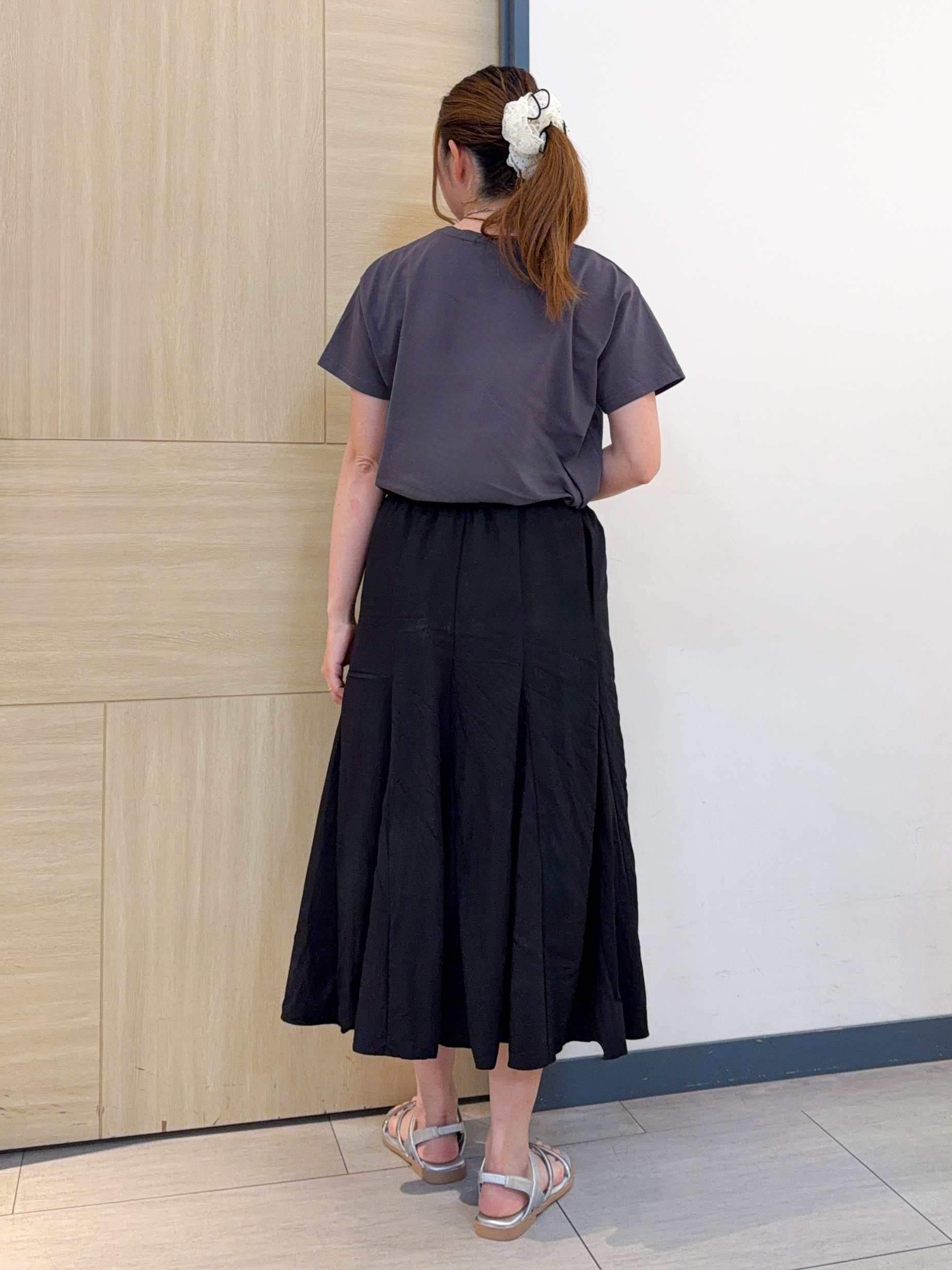 nanaさんの「grove｜【遮熱／吸水速乾／接触冷感／UVカット】ベーシックロゴTシャツ」を使ったコーディネート