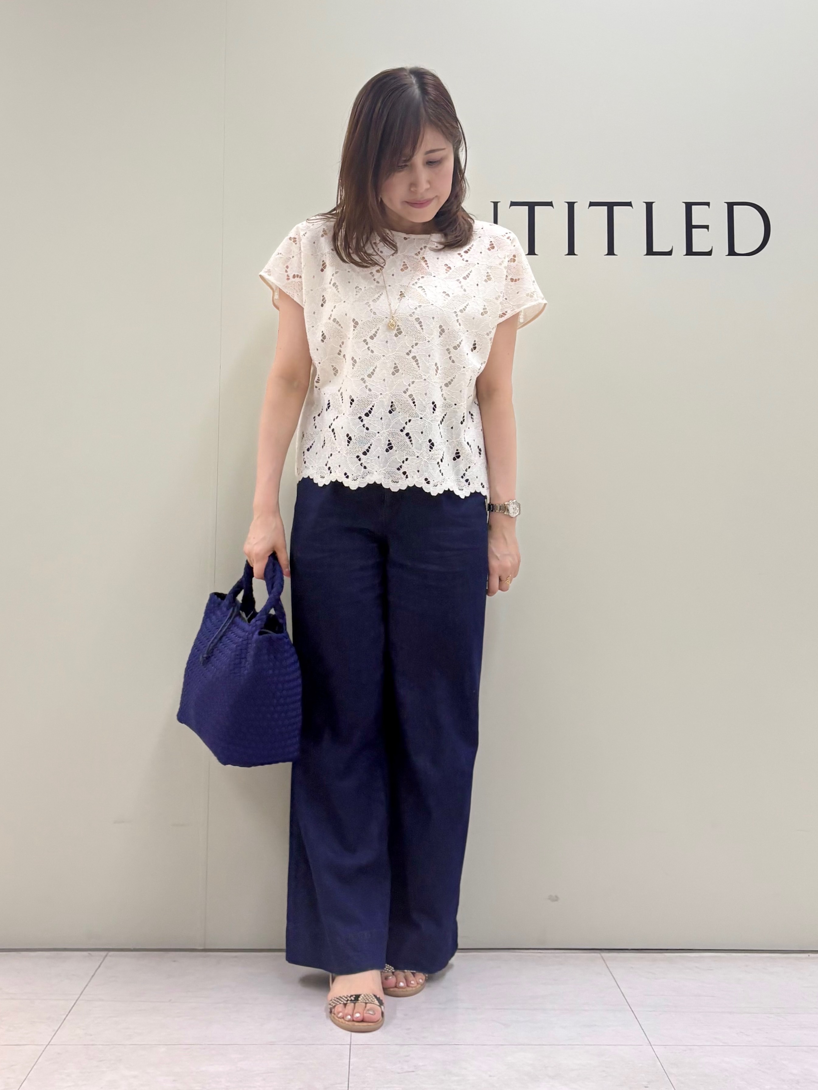 Sakaiさんの「UNTITLED｜【セットアップ可/品のある透け感】リーフレースブラウス」を使ったコーディネート