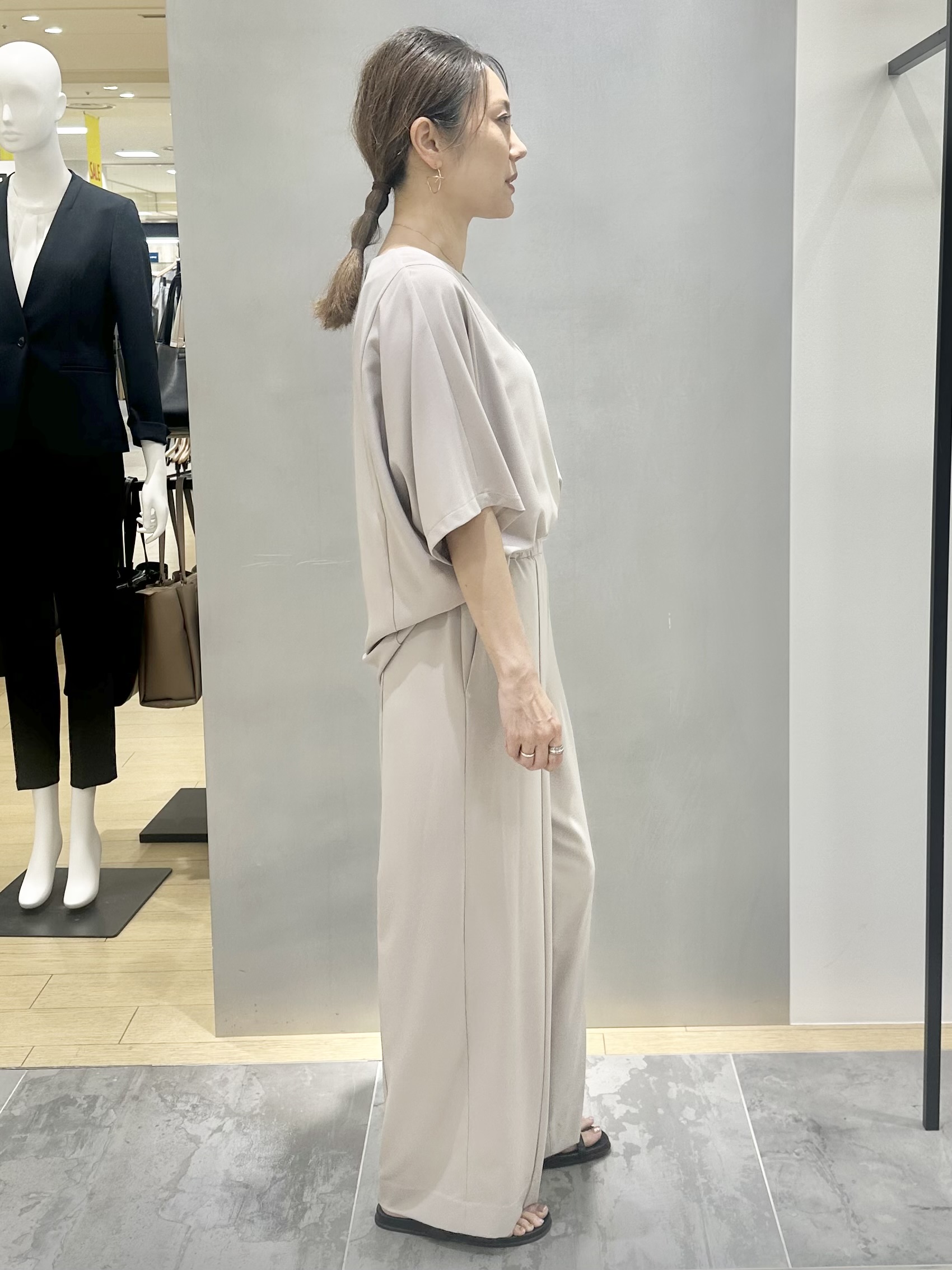 MAIさんの「INDIVI｜【着る日傘】ドルマントップス」を使ったコーディネート