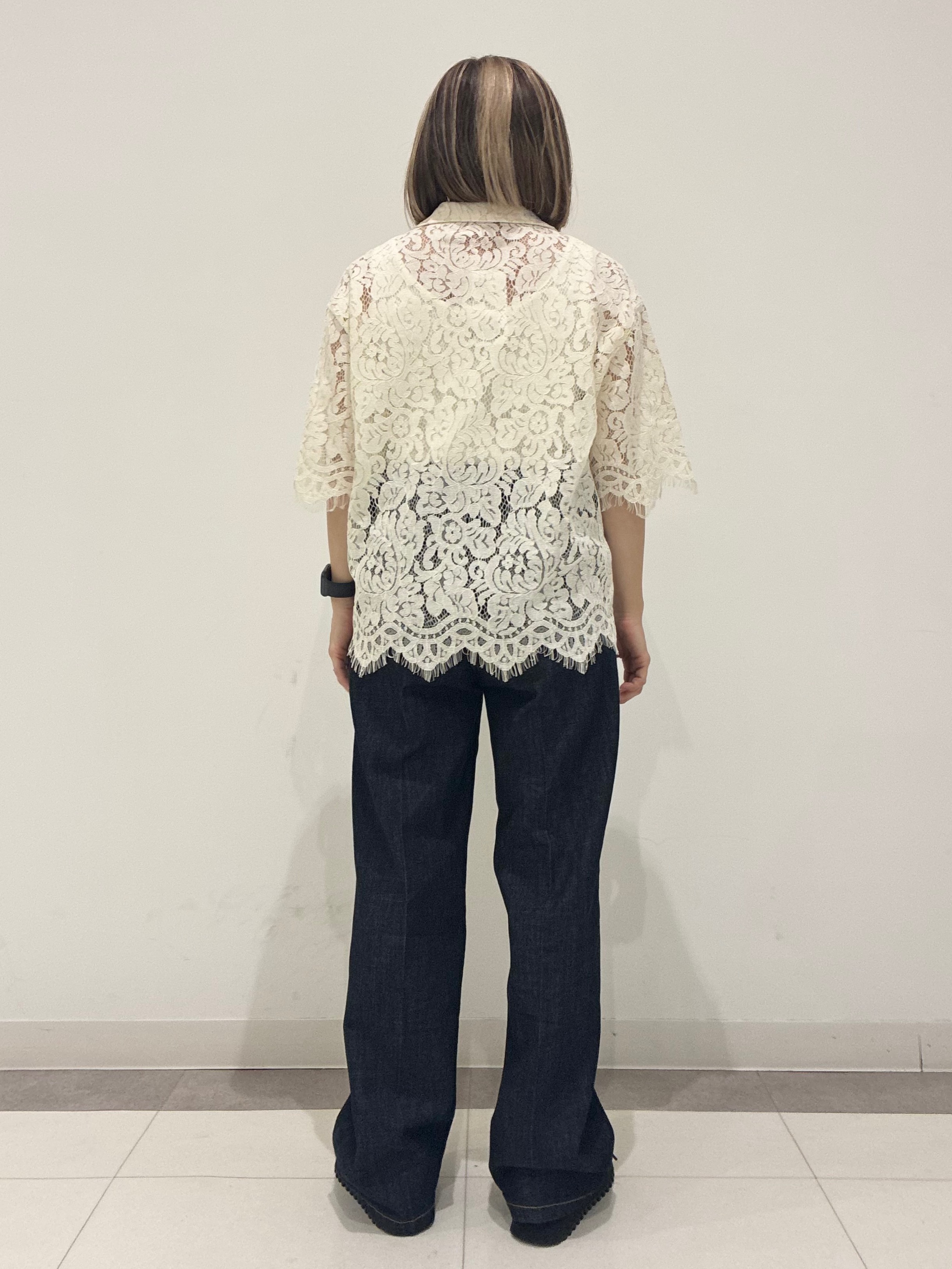 Reecoさんの「DRESSTERIOR｜【ウォッシャブル/羽織りにも便利】シアーコードレースブラウス」を使ったコーディネート