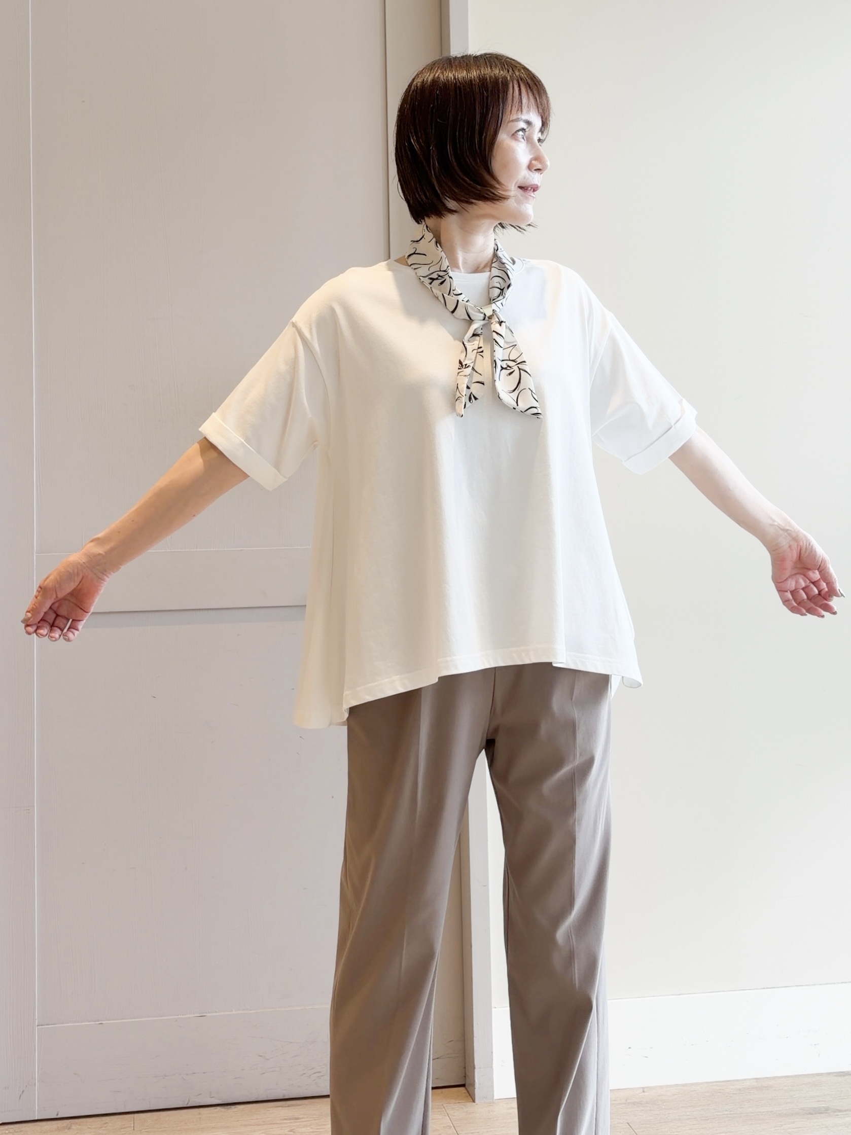 yamakoさんの「grove｜【遮熱／吸水速乾／接触冷感／UVカット】フレアシルエットTシャツ」を使ったコーディネート