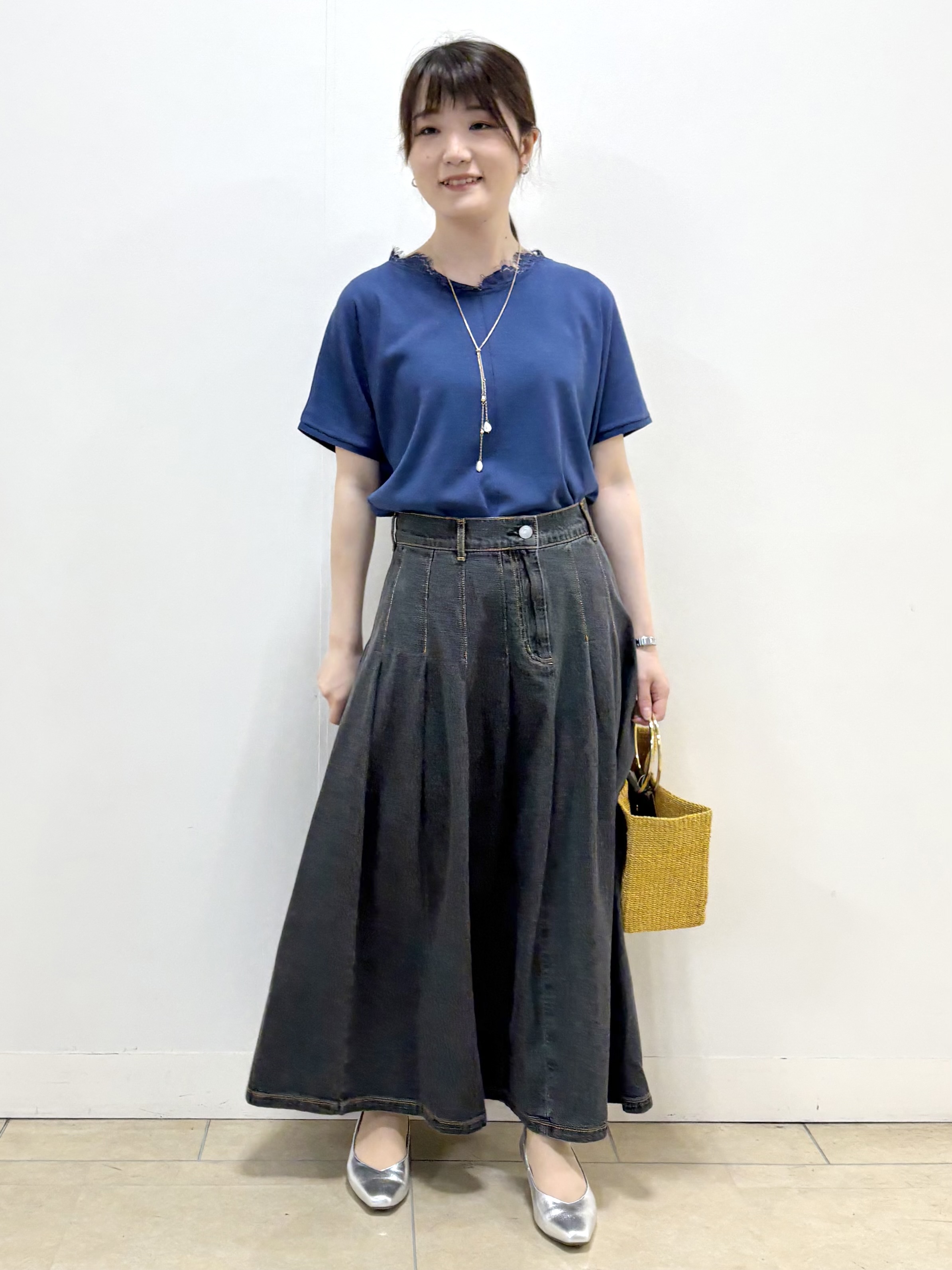 mikiさんの「Reflect｜【二の腕カバー／手洗い可】ネックレース フレンチスリーブニット」を使ったコーディネート