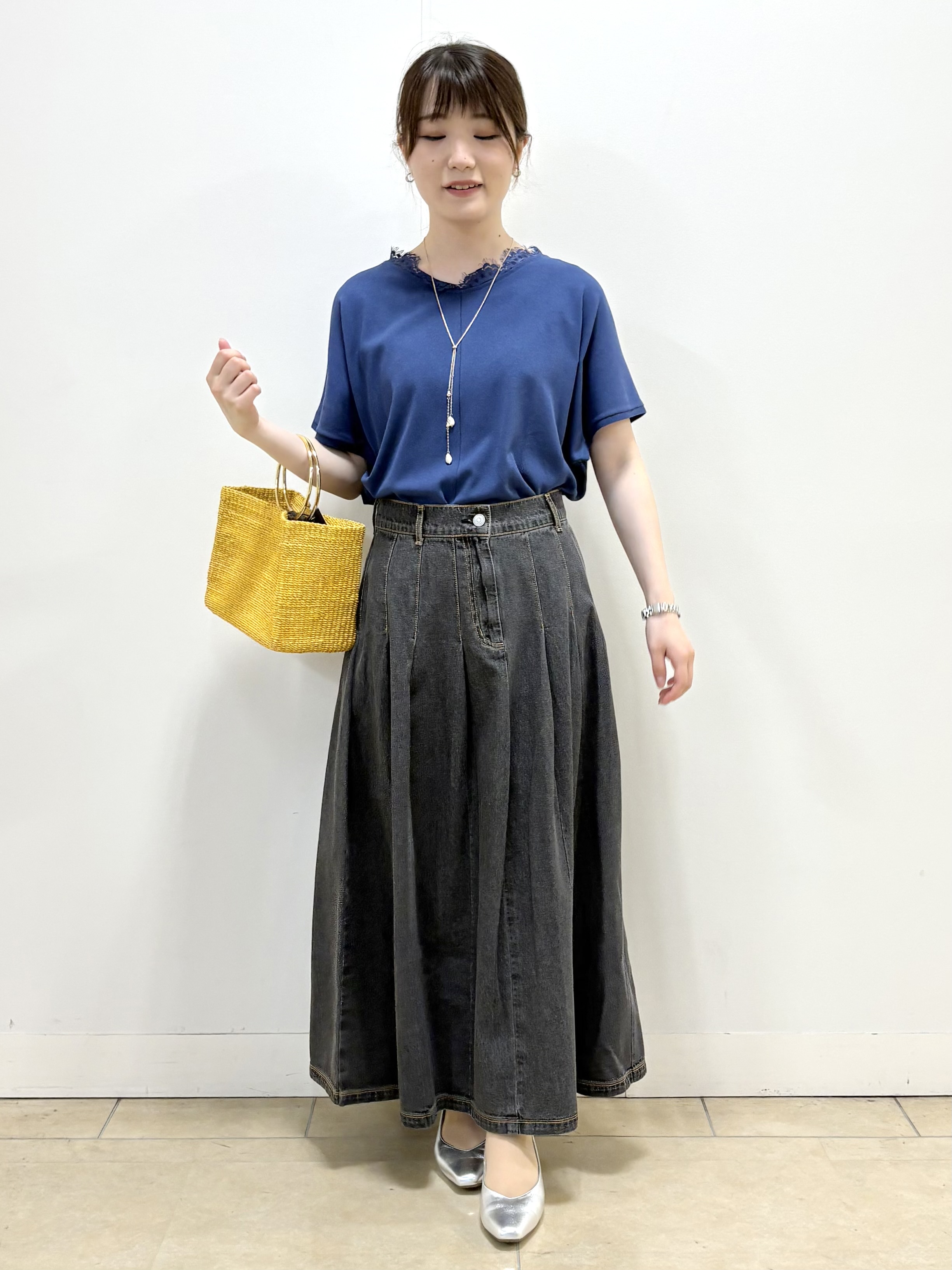 mikiさんの「Reflect｜【二の腕カバー／手洗い可】ネックレース フレンチスリーブニット」を使ったコーディネート
