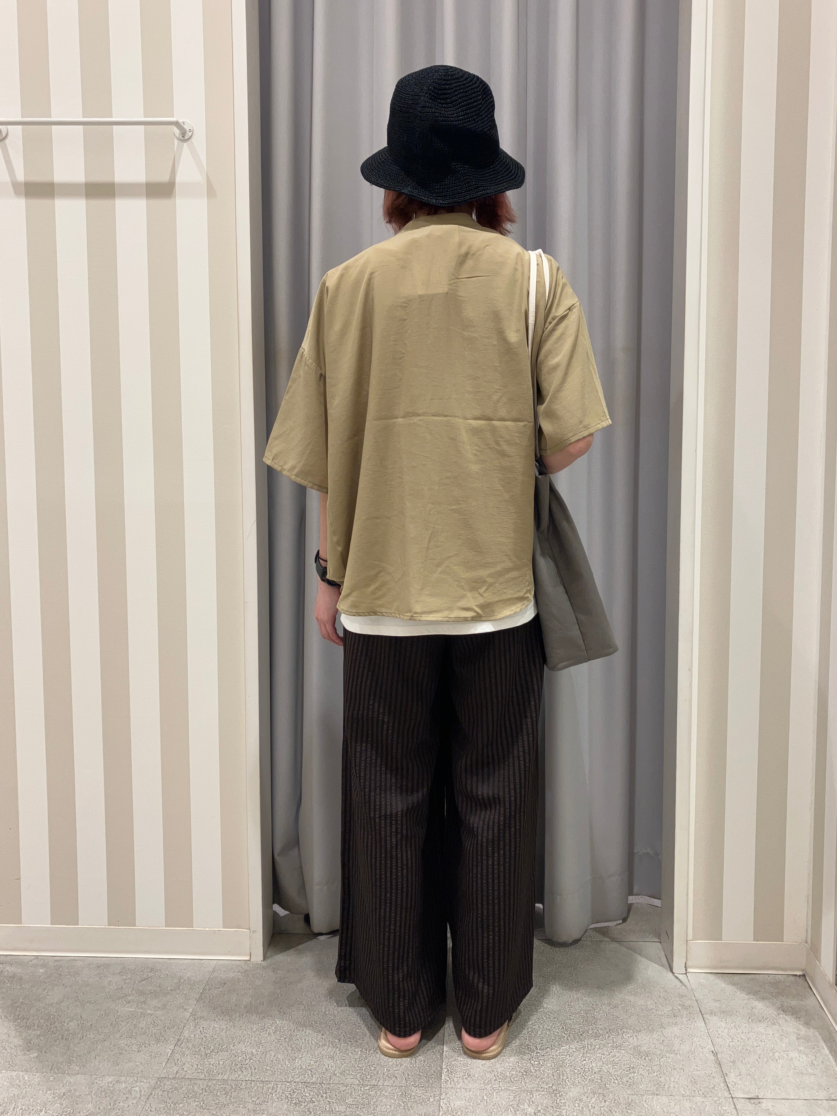 まーさんの「SHOO･LA･RUE｜【洗濯機可/S-LL】大人の抜け感 ゆるっと5分袖シャツ」を使ったコーディネート