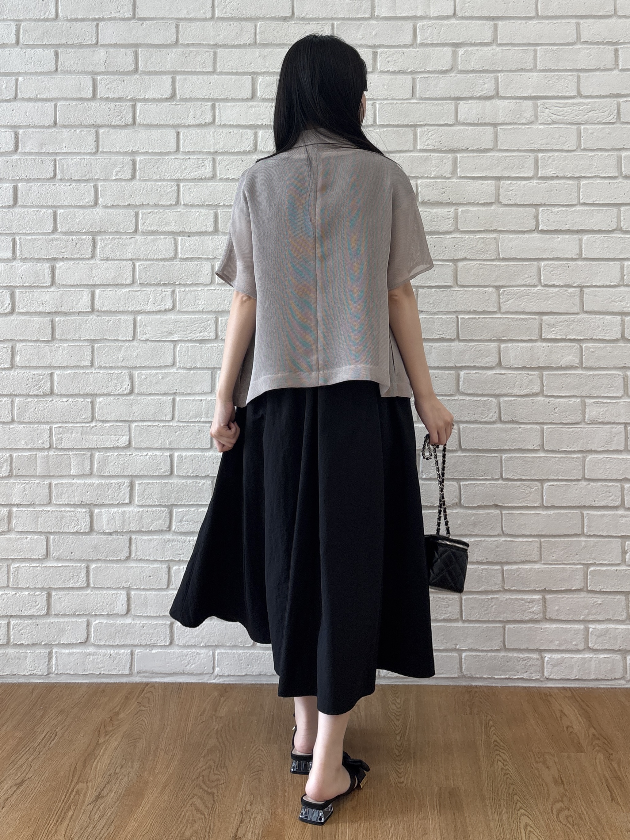 AOIさんの「Couture brooch｜【洗える】メッシュ調 半袖ジャケット」を使ったコーディネート