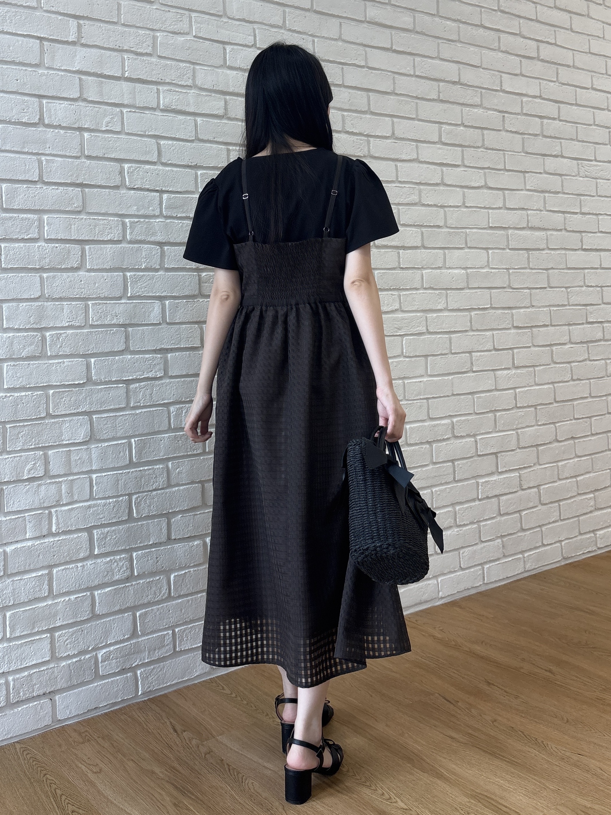 AOIさんの「Couture brooch｜リボンロゴTシャツ」を使ったコーディネート