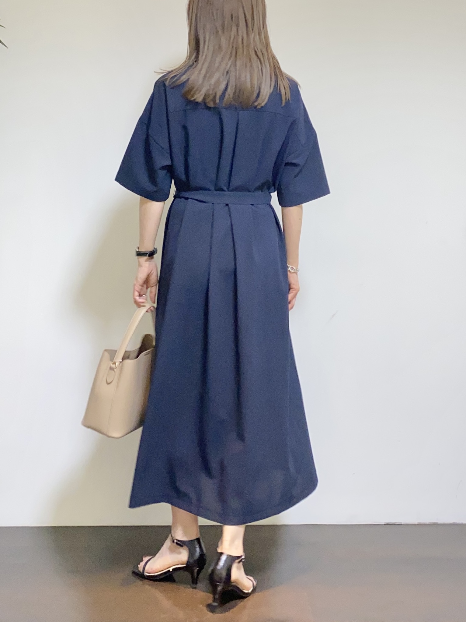tomoさんの「UNTITLED｜【アンサンブル可/日除け・冷房対策】シアーレーヨンZIPカーディガン」を使ったコーディネート