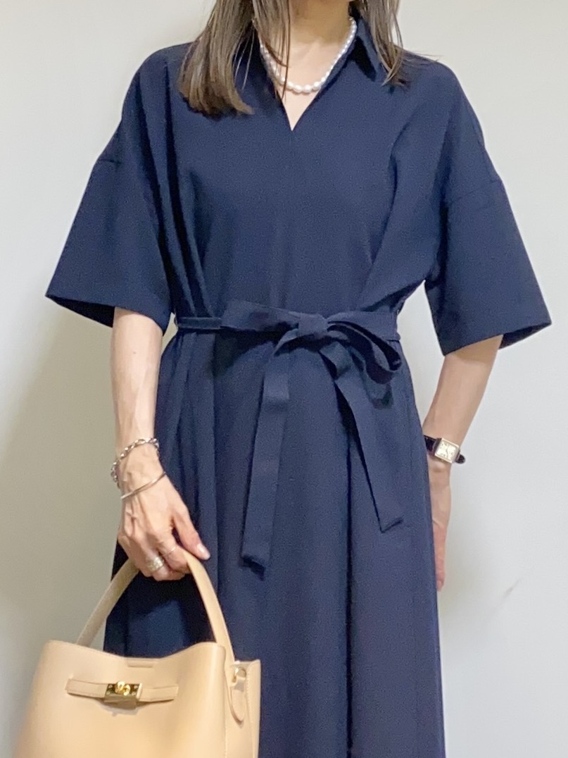 tomoさんの「UNTITLED｜【アンサンブル可/日除け・冷房対策】シアーレーヨンZIPカーディガン」を使ったコーディネート