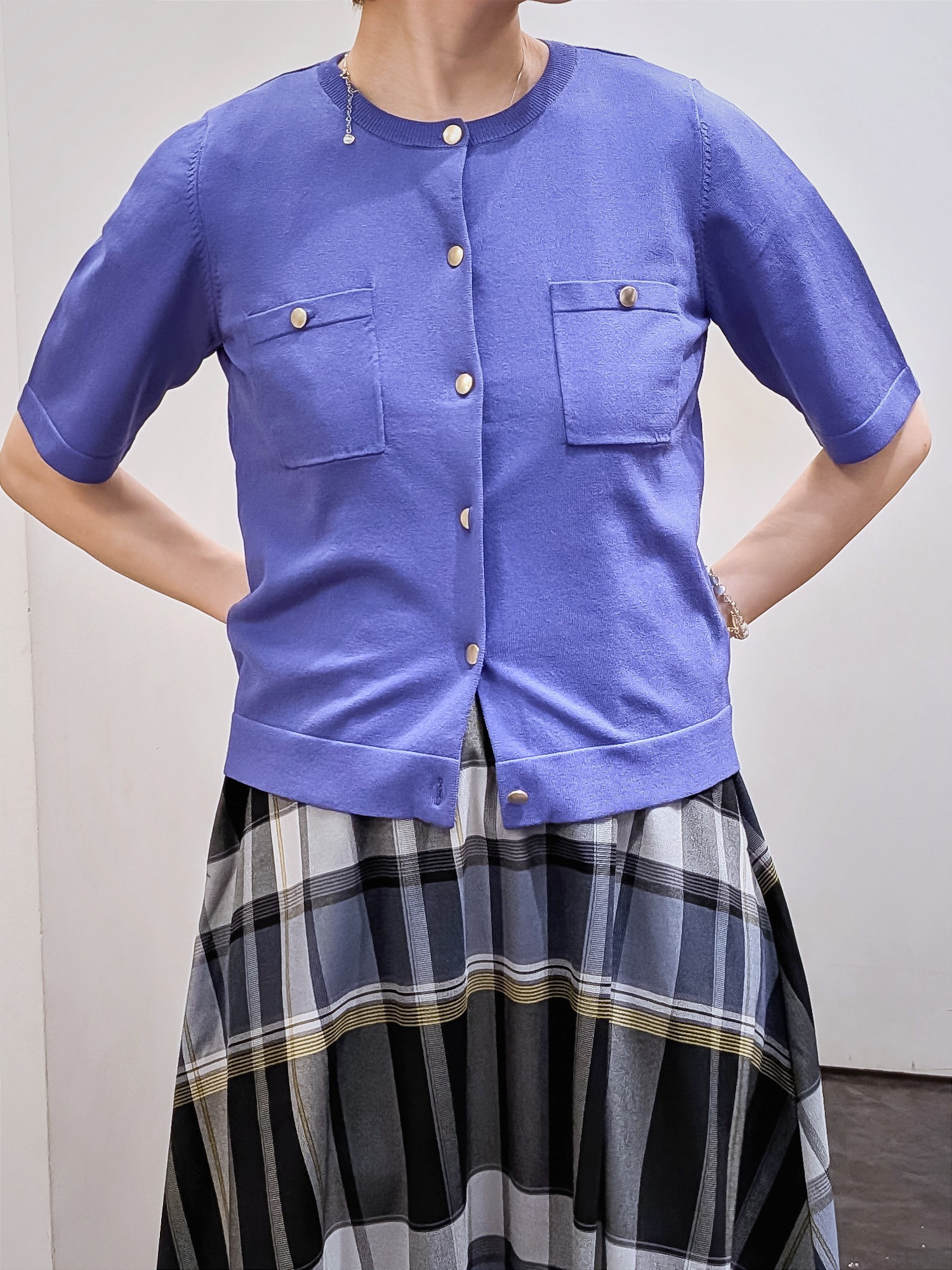 やまちゃんさんの「grove｜【ひんやり・UV・洗濯機◎】上品コットン混カーディガン」を使ったコーディネート