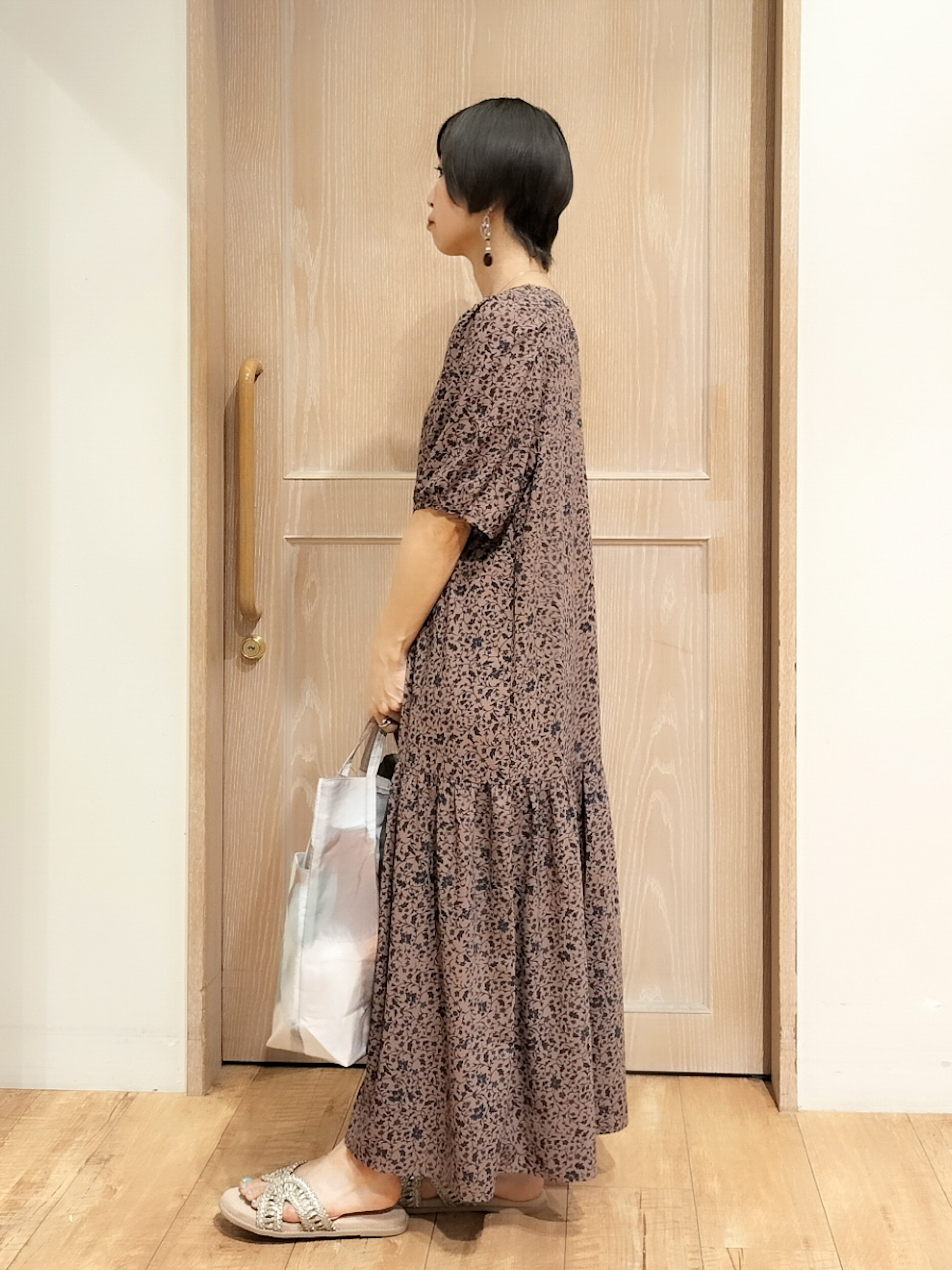 YUKIさんの「SHOO･LA･RUE｜花柄ティアードワンピース」を使ったコーディネート