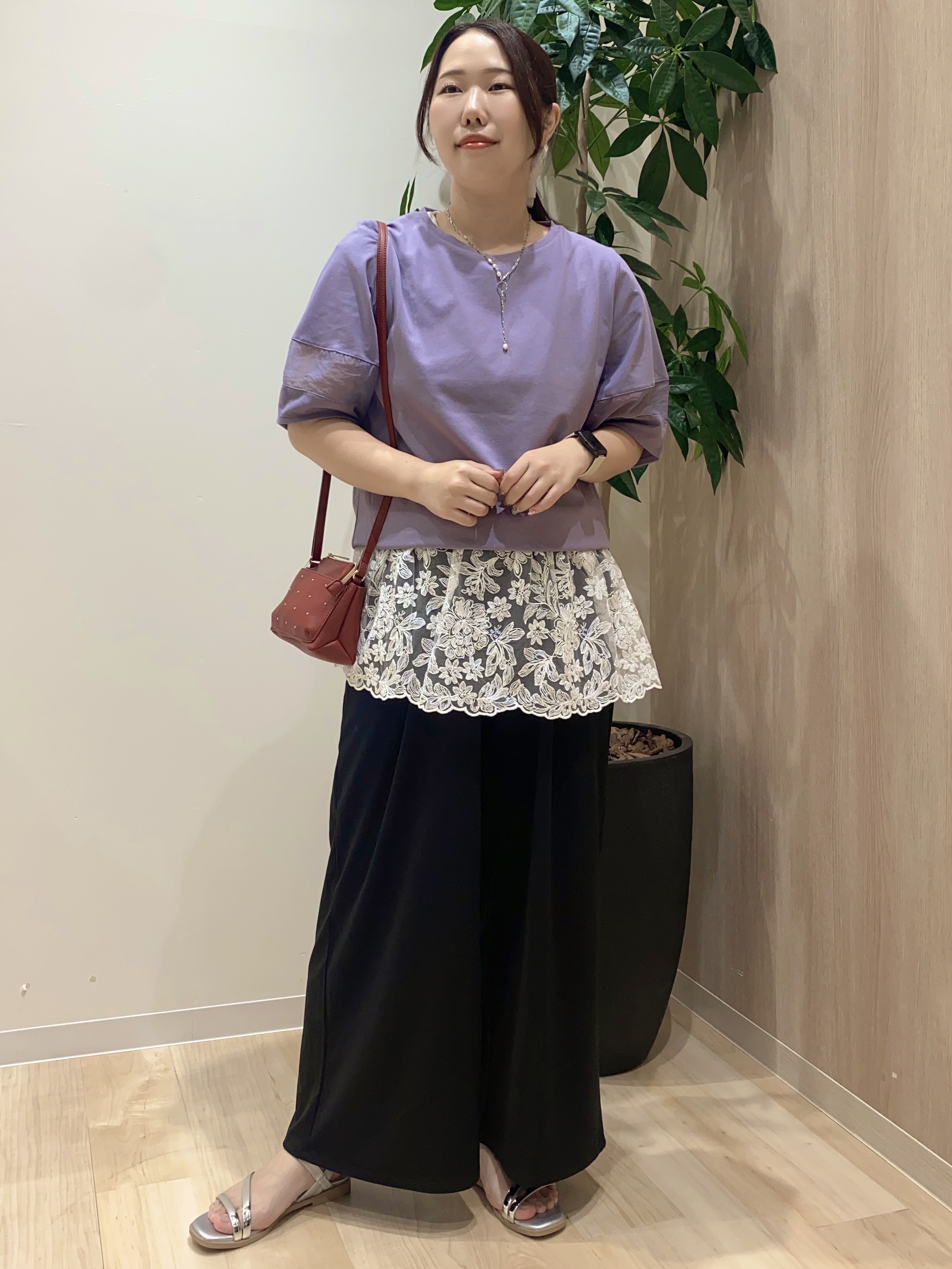 HANAさんの「grove｜【吸水速乾・UVカット・接触冷感】シアードッキングランタンスリーブTシャツ」を使ったコーディネート