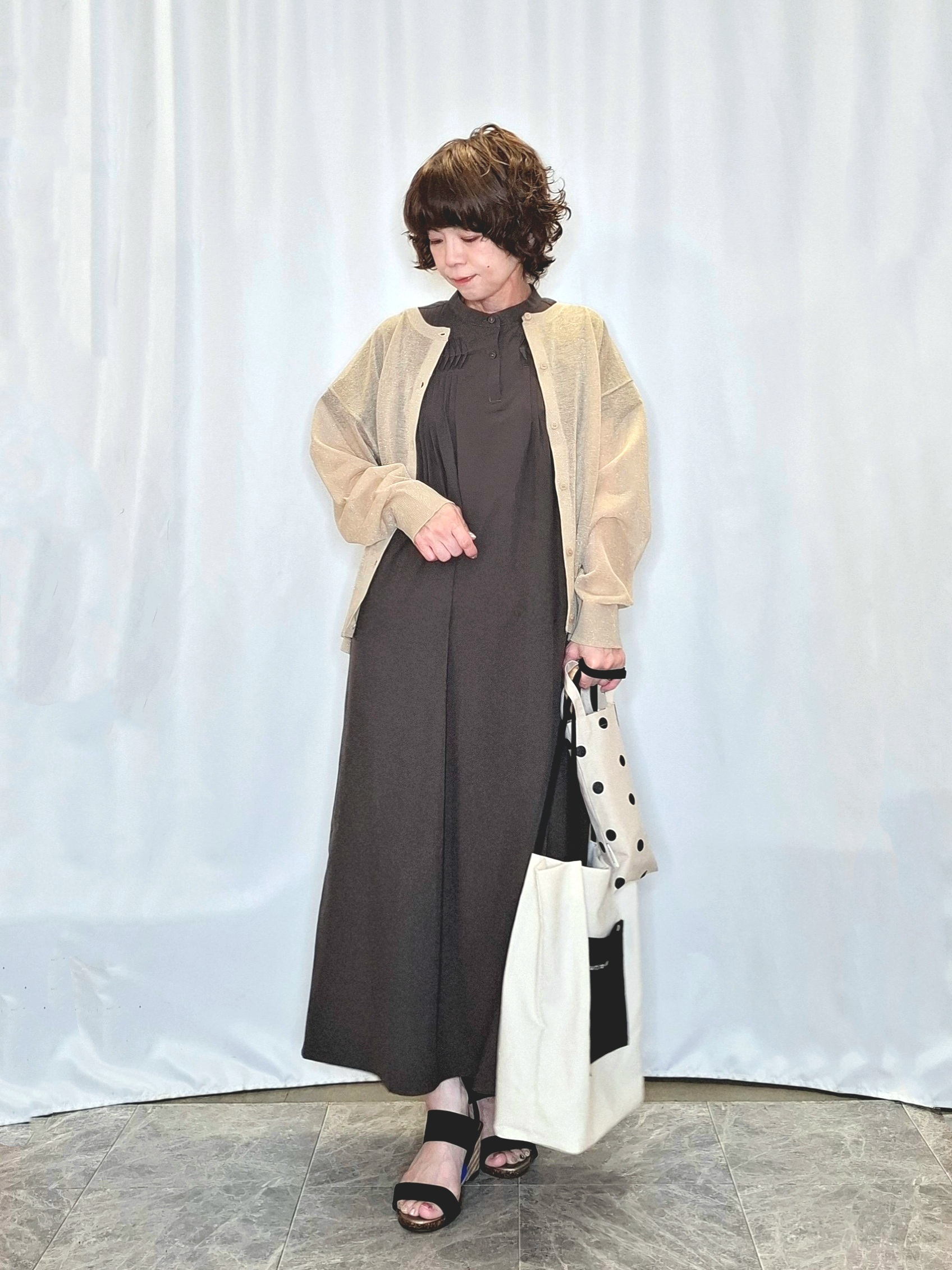 ぬーさんの「SHOO･LA･RUE｜【さらり快適/洗濯機可/S-LL】シアーラメカーディガン」を使ったコーディネート