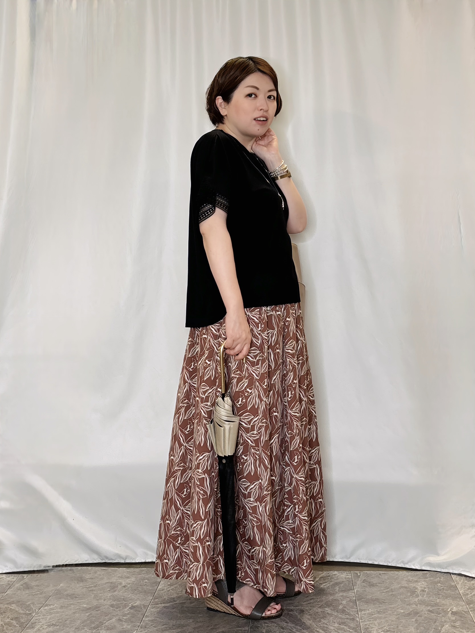 たみさんの「SHOO･LA･RUE｜【ひんやり/UV】お袖レースが上品 ゆったりとろみトップス」を使ったコーディネート