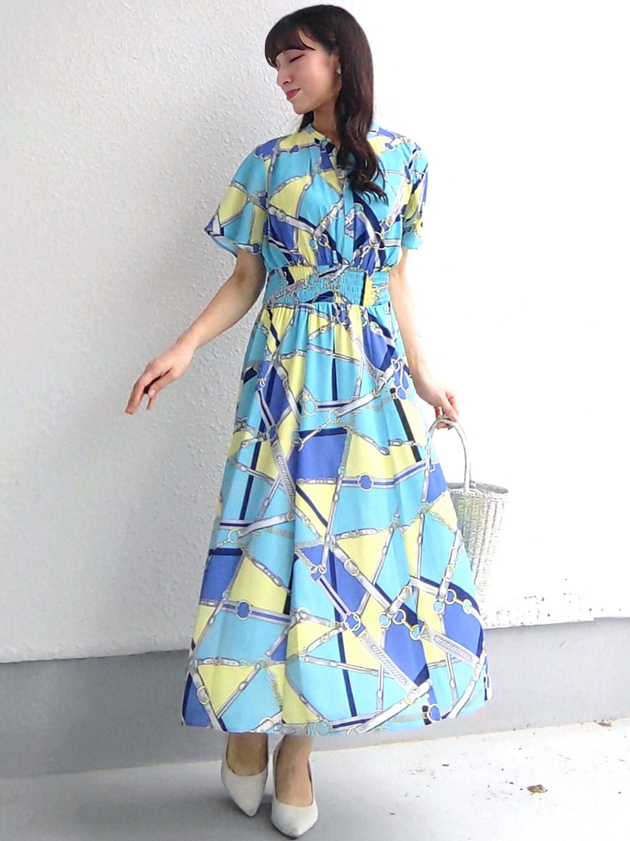 keinaさんの「SunaUna｜【手洗い可】スカーフ柄ワンピース」を使ったコーディネート