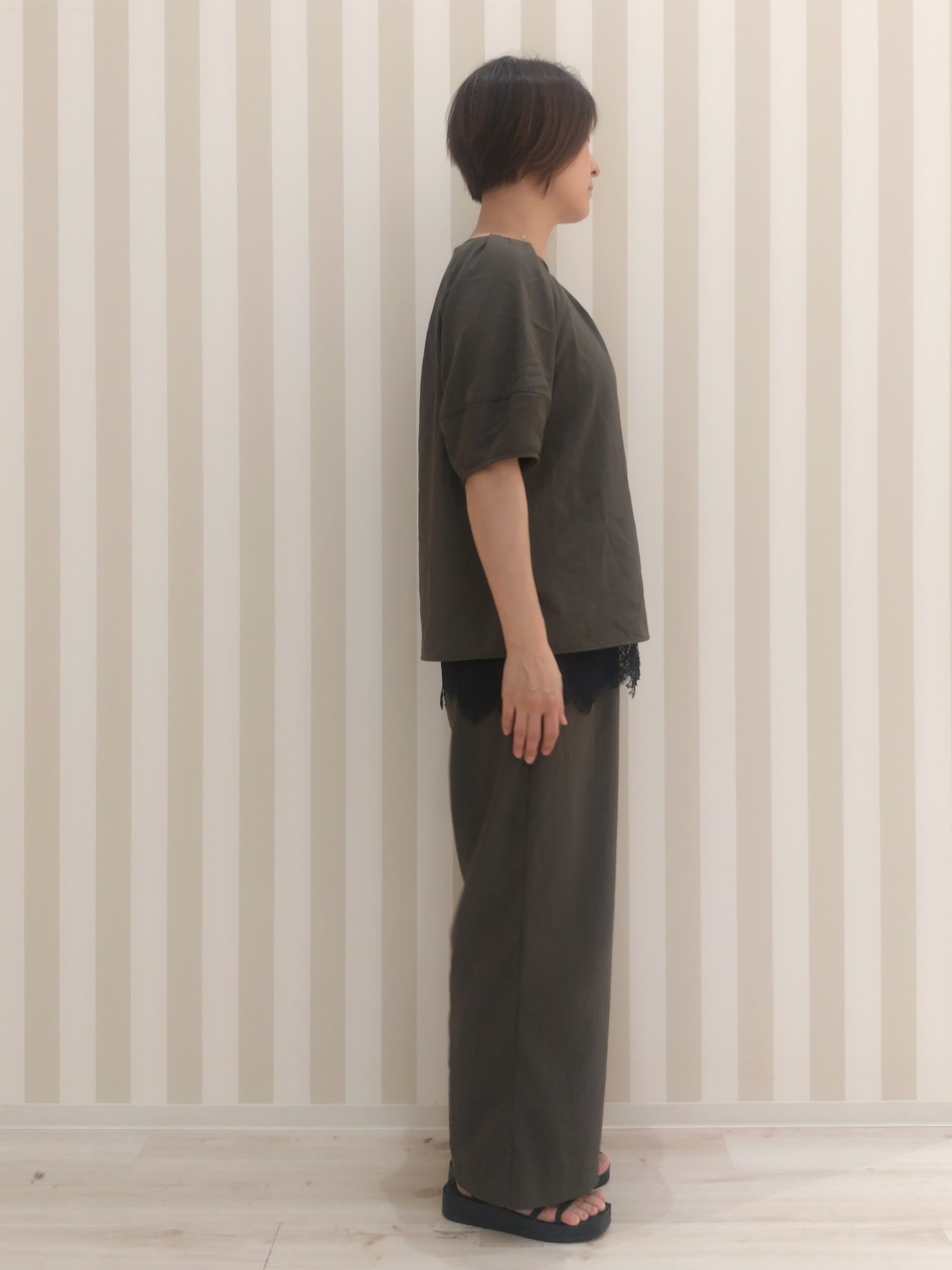 AKさんの「SHOO･LA･RUE｜【S-LL/洗濯機可/セットアップ可】軽凛(かろりん) ひんやりタックブラウス」を使ったコーディネート