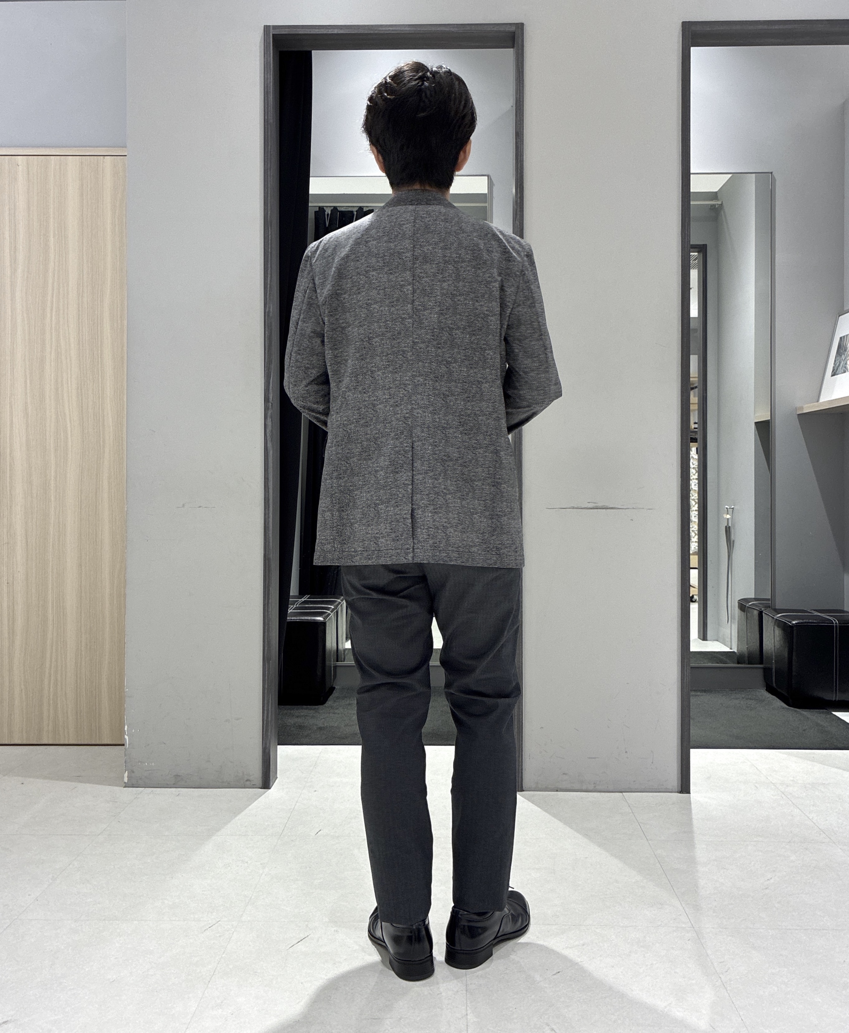 わいずみさんの「TAKEO KIKUCHI｜【抗菌防臭】COOL DOTS（R）ドビープリント ジャケット」を使ったコーディネート