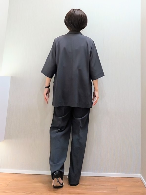 ミズタさんの「UNTITLED｜【セットアップ可/UVカット/通気性】エアリークール半袖ジャケット」を使ったコーディネート