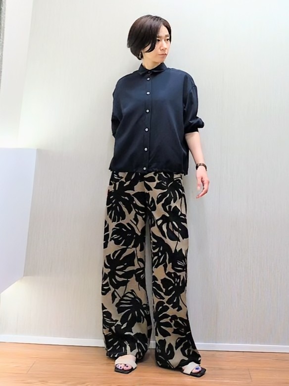 ミズタさんの「UNTITLED｜【セットアップ可/UVカット/接触冷感】エアリークールドロストシャツ」を使ったコーディネート