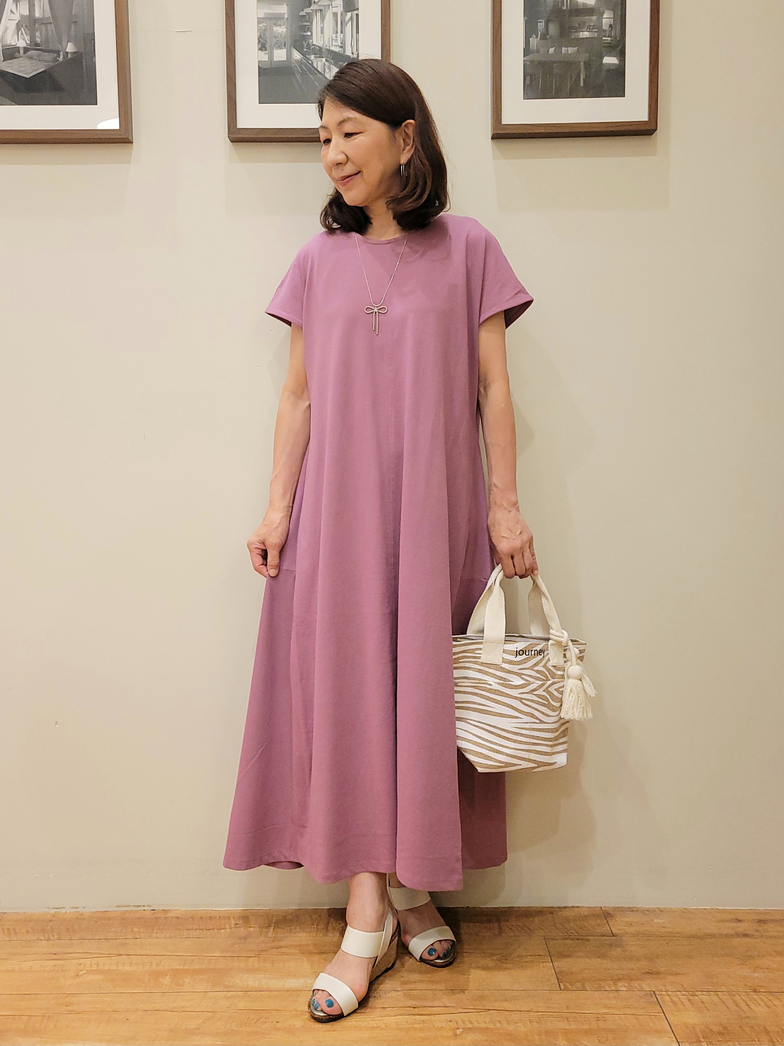 ユウさんの「SHOO･LA･RUE｜片手ではけるサンダル　シューダル26SS」を使ったコーディネート