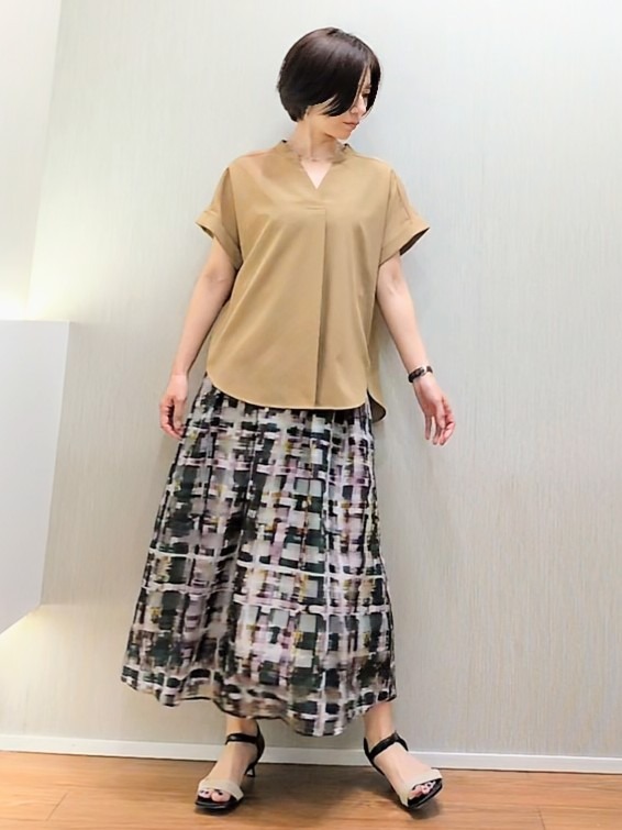 ミズタさんの「UNTITLED｜トリコットシアーブラウス」を使ったコーディネート