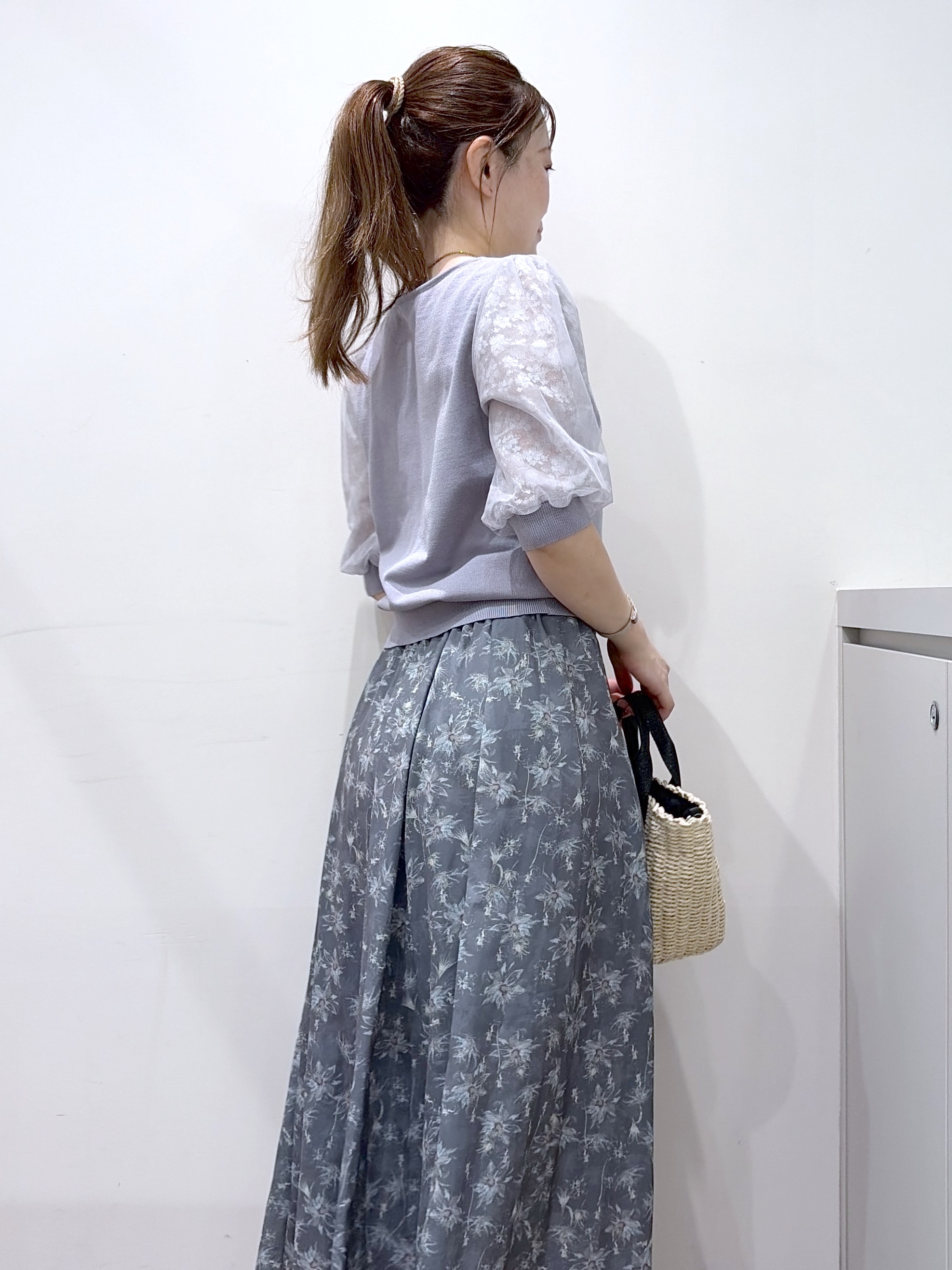 Junさんの「index｜【UVケア】レーススリーブハートネックニット《洗濯機OK／抗ピル／XS～LL》」を使ったコーディネート