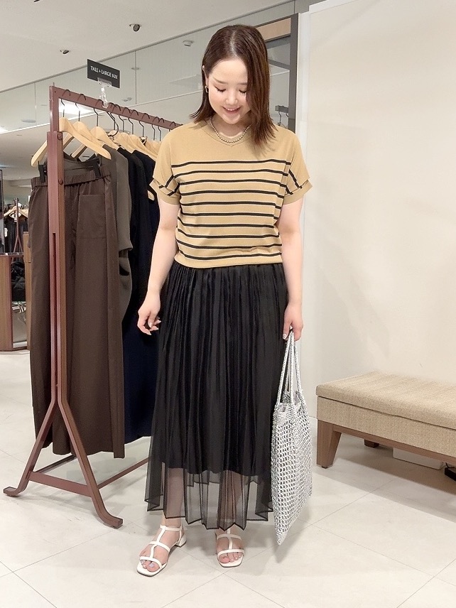 YUIさんの「UNTITLED｜【肌に張り付かない/前後2WAY】ドライタッチコットンプルオーバー」を使ったコーディネート