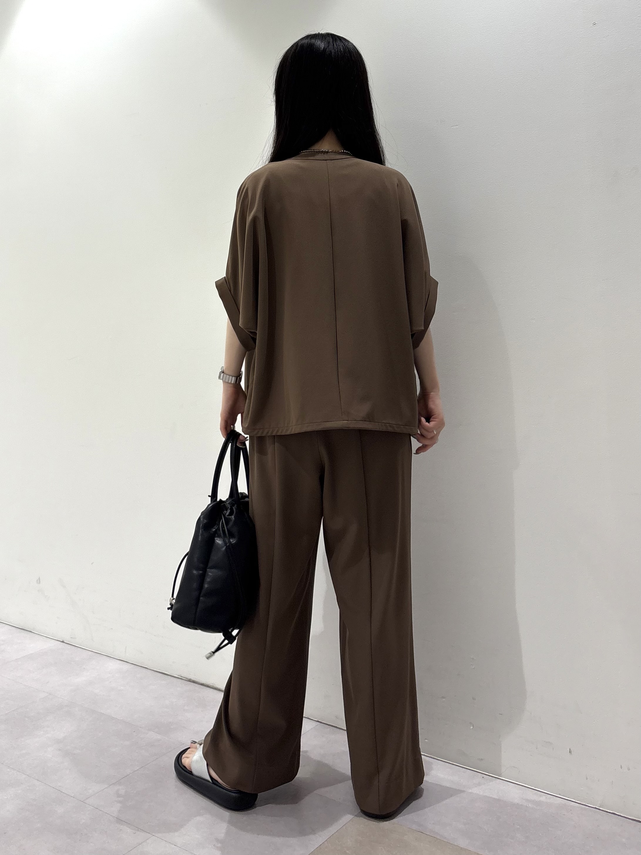 KEIKOさんの「INDIVI｜【着る日傘】ドルマンフォルムブルゾン」を使ったコーディネート