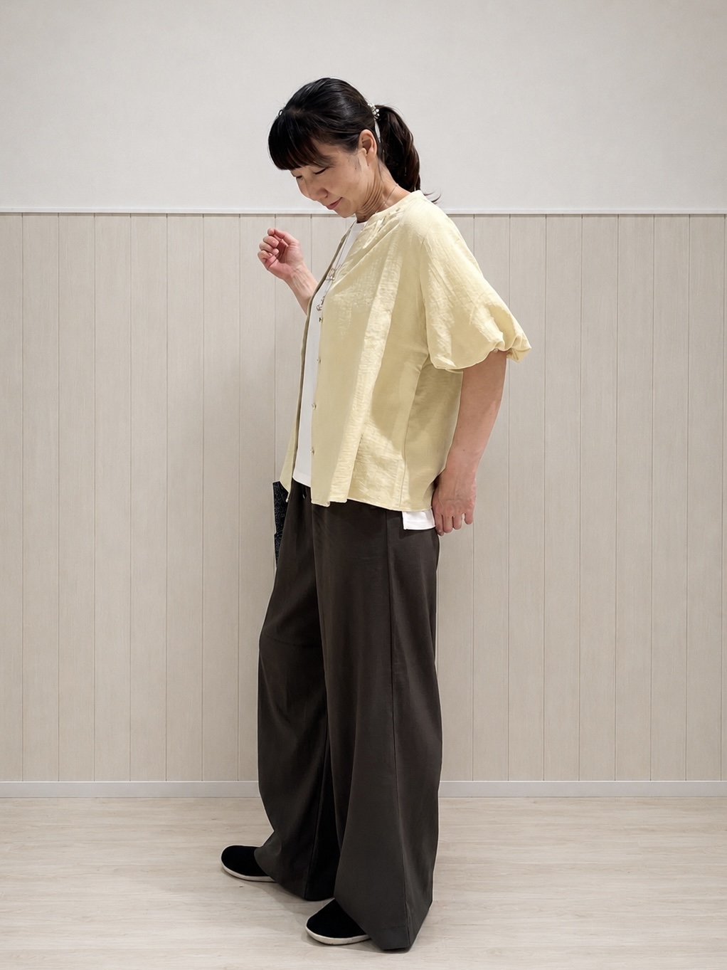 まつみさんの「SHOO･LA･RUE｜【S-LL/洗濯機可】バルーンスリーブ　キーネックブラウス」を使ったコーディネート