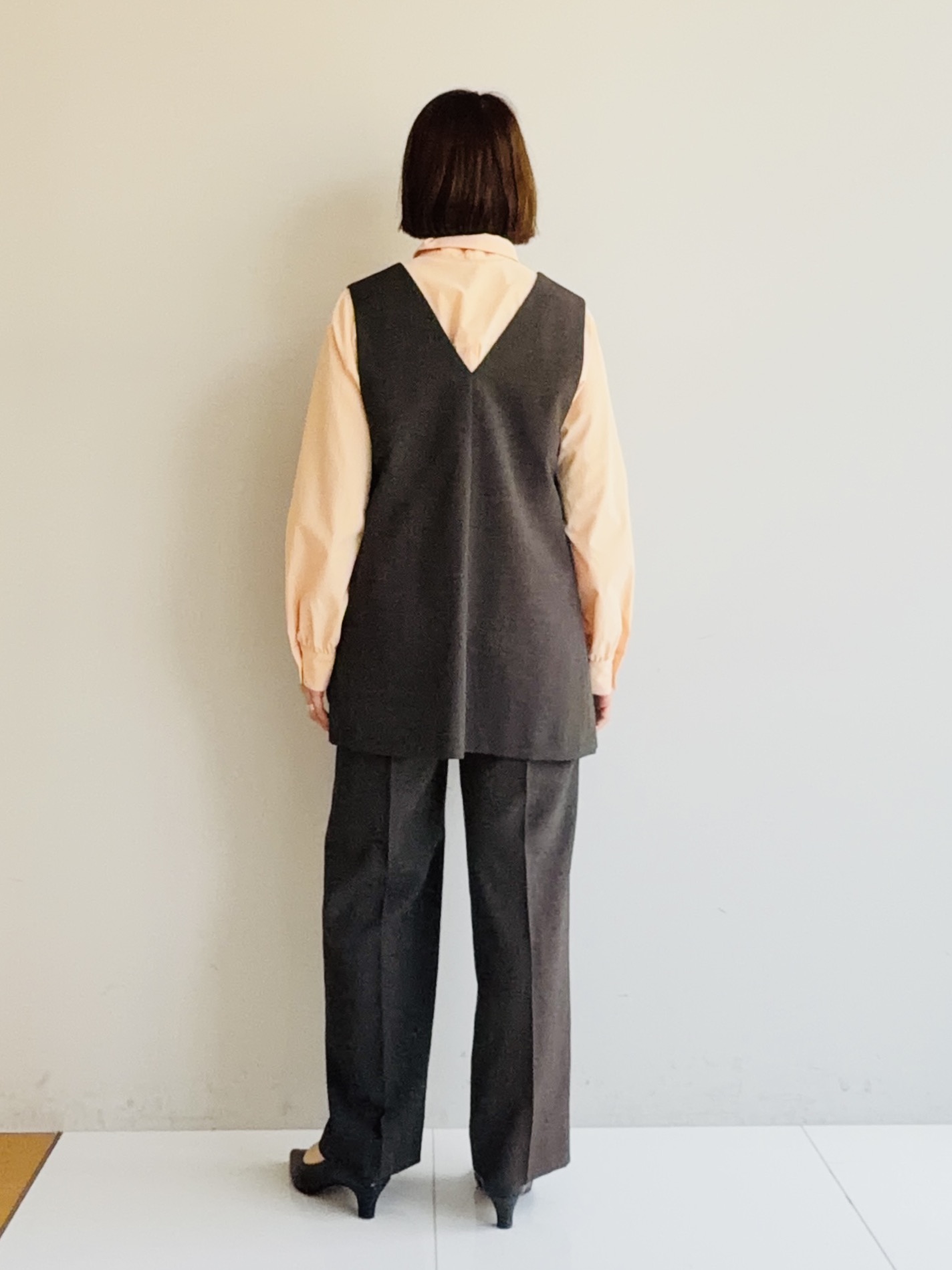 murayamaさんの「INDIVI｜【ラム革／美脚／通勤】レザーパンプス」を使ったコーディネート