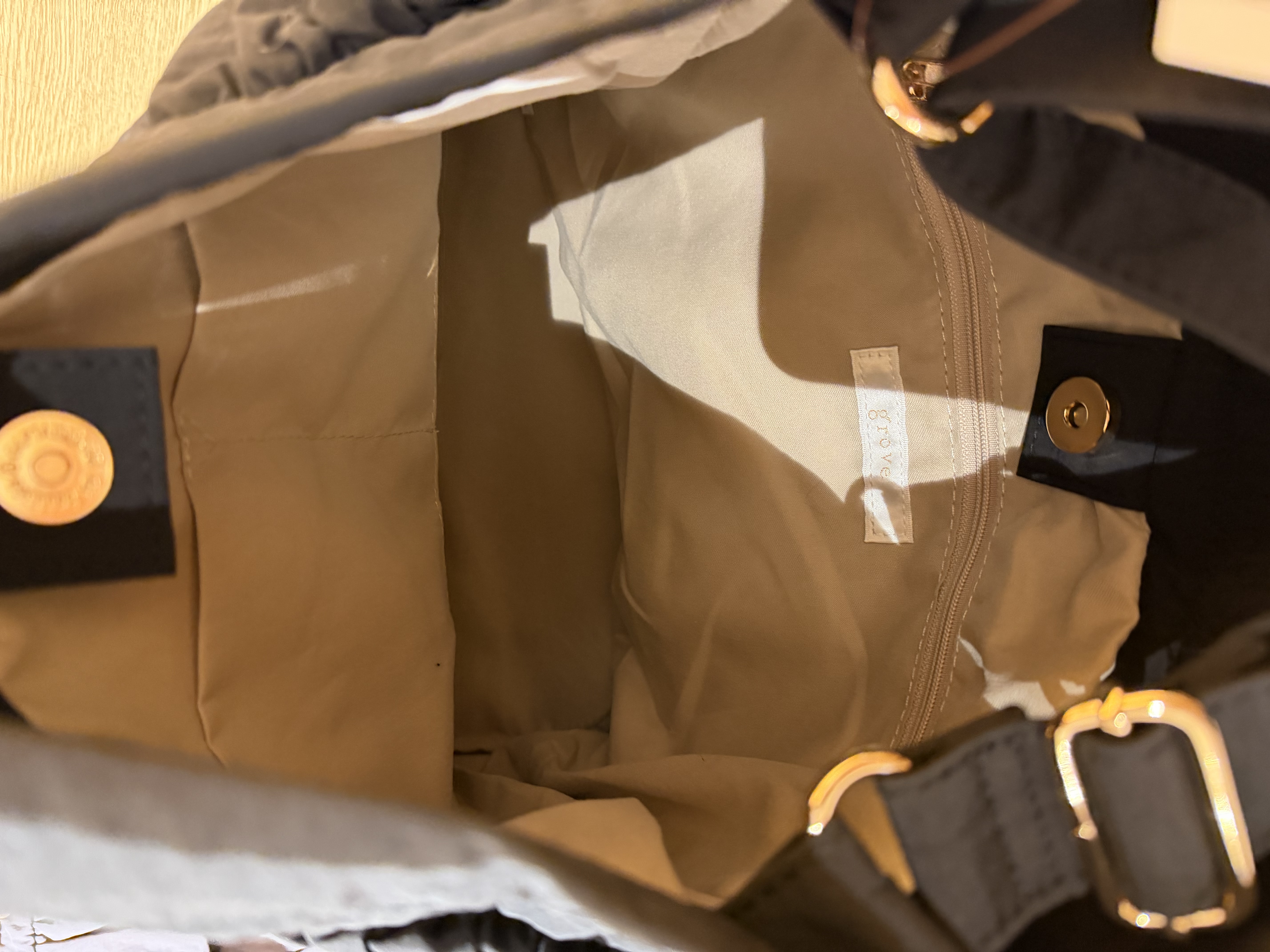 みーさんの「grove｜人気BAGにドット柄・レースが新登場！ティアードドロストショルダー」を使ったコーディネート