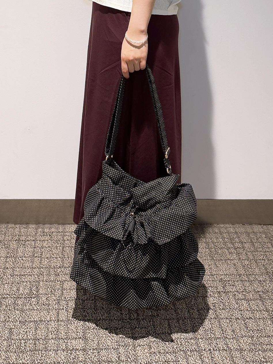 みーさんの「grove｜人気BAGにドット柄・レースが新登場！ティアードドロストショルダー」を使ったコーディネート