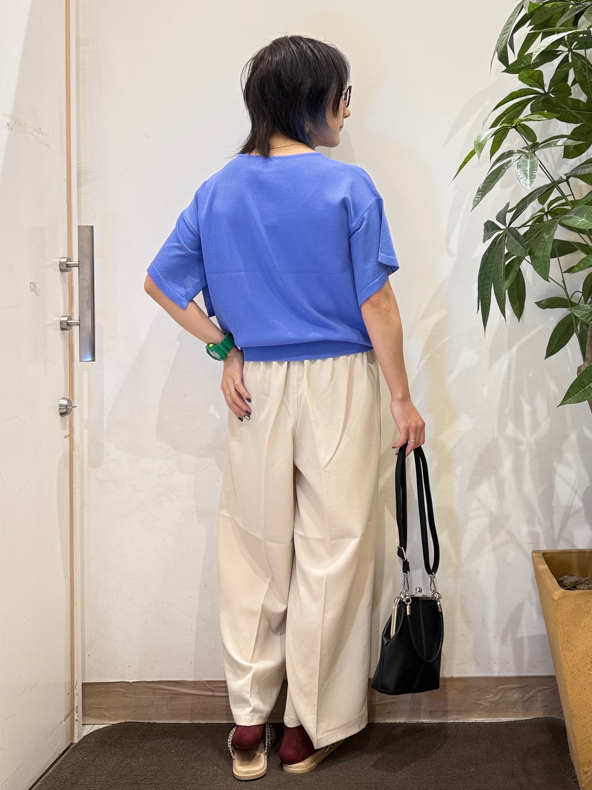 misakiさんの「SHOO･LA･RUE｜【S-LL/ひんやり/洗濯機可】インせず着られる ひらり袖ニット」を使ったコーディネート