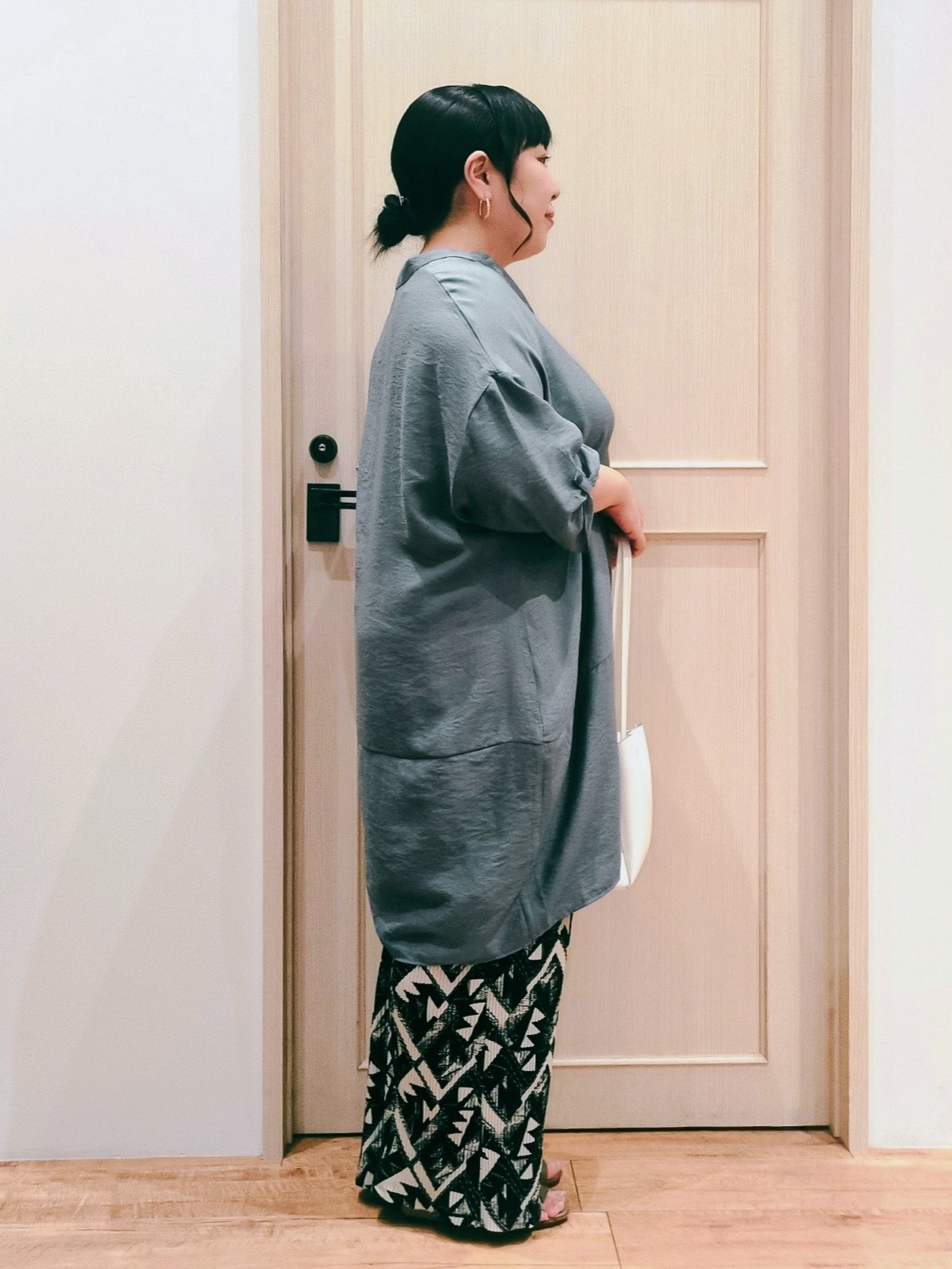 haseさんの「SHOO･LA･RUE｜【ひんやり/S-LL/洗濯機可】体型カバーにも ゆるっとリラックスチュニック」を使ったコーディネート