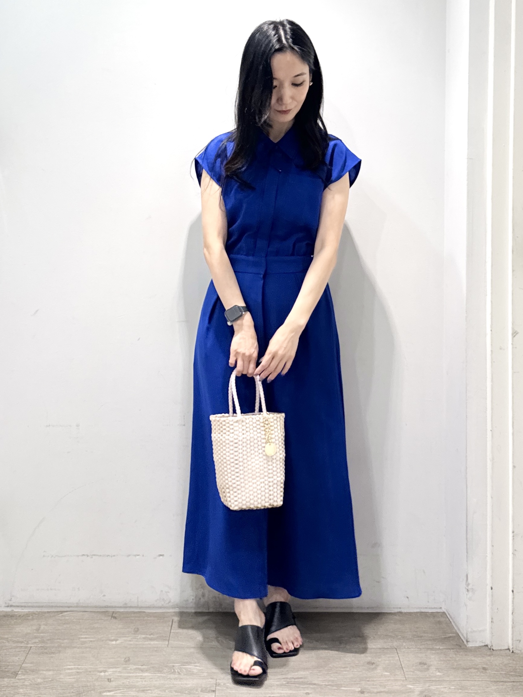 yuicciさんの「OPAQUE.CLIP｜【接触冷感／吸水速乾】フレンチスリーブシャツワンピース《イージーアイロン／洗濯機OK》」を使ったコーディネート