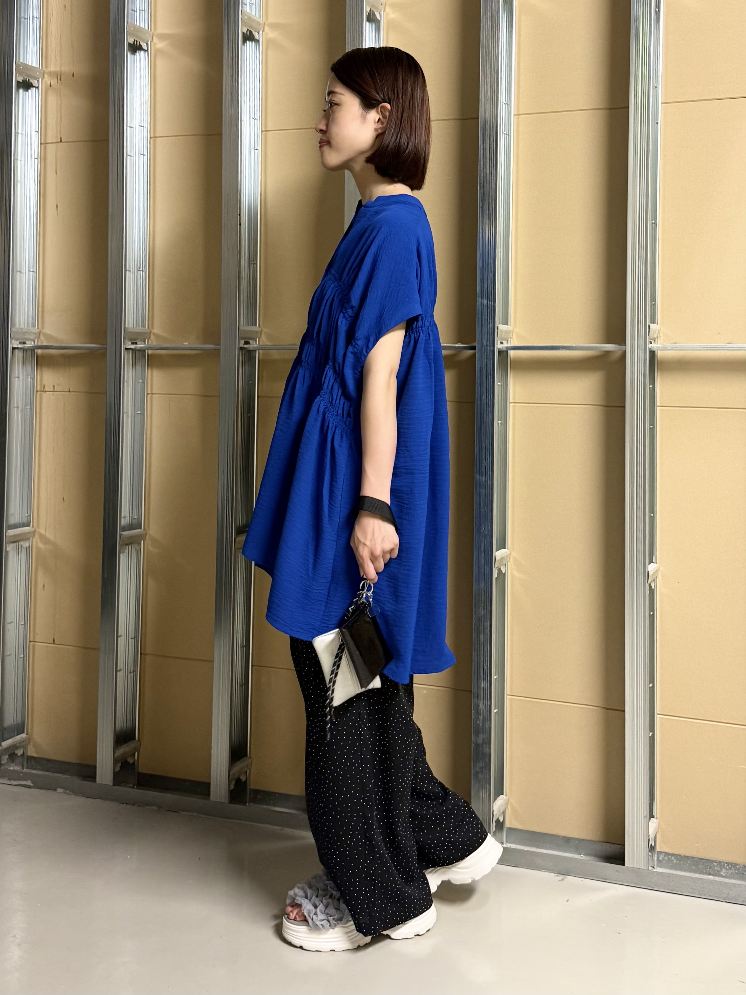 sahoさんの「THE SHOP TK｜【夏に嬉しい機能つき】ひんやりさらさら シャーリングブラウス」を使ったコーディネート
