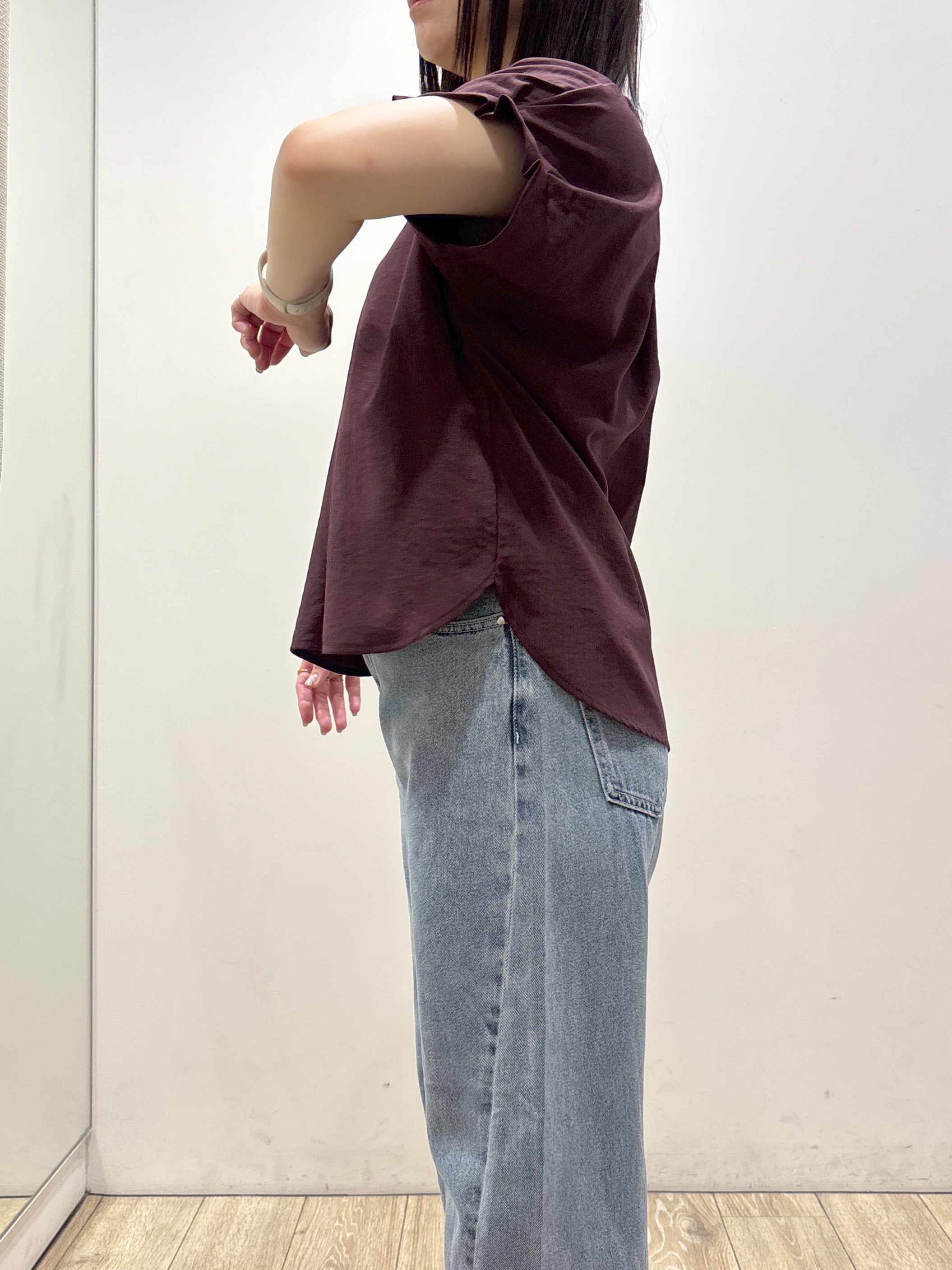 mameさんの「index｜【接触冷感／吸水速乾】タックスキッパーブラウス《防シワ／イージーアイロン／洗濯機OK／9col》」を使ったコーディネート