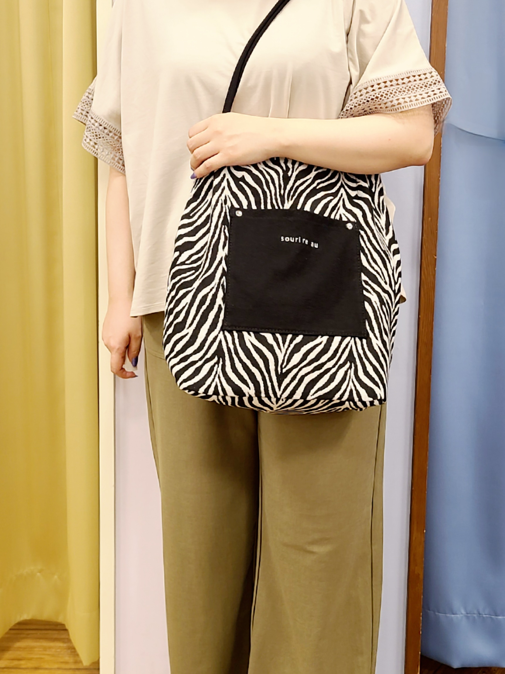 Chiiさんの「SHOO･LA･RUE｜【ひんやり/UV】お袖レースが上品 ゆったりとろみトップス」を使ったコーディネート