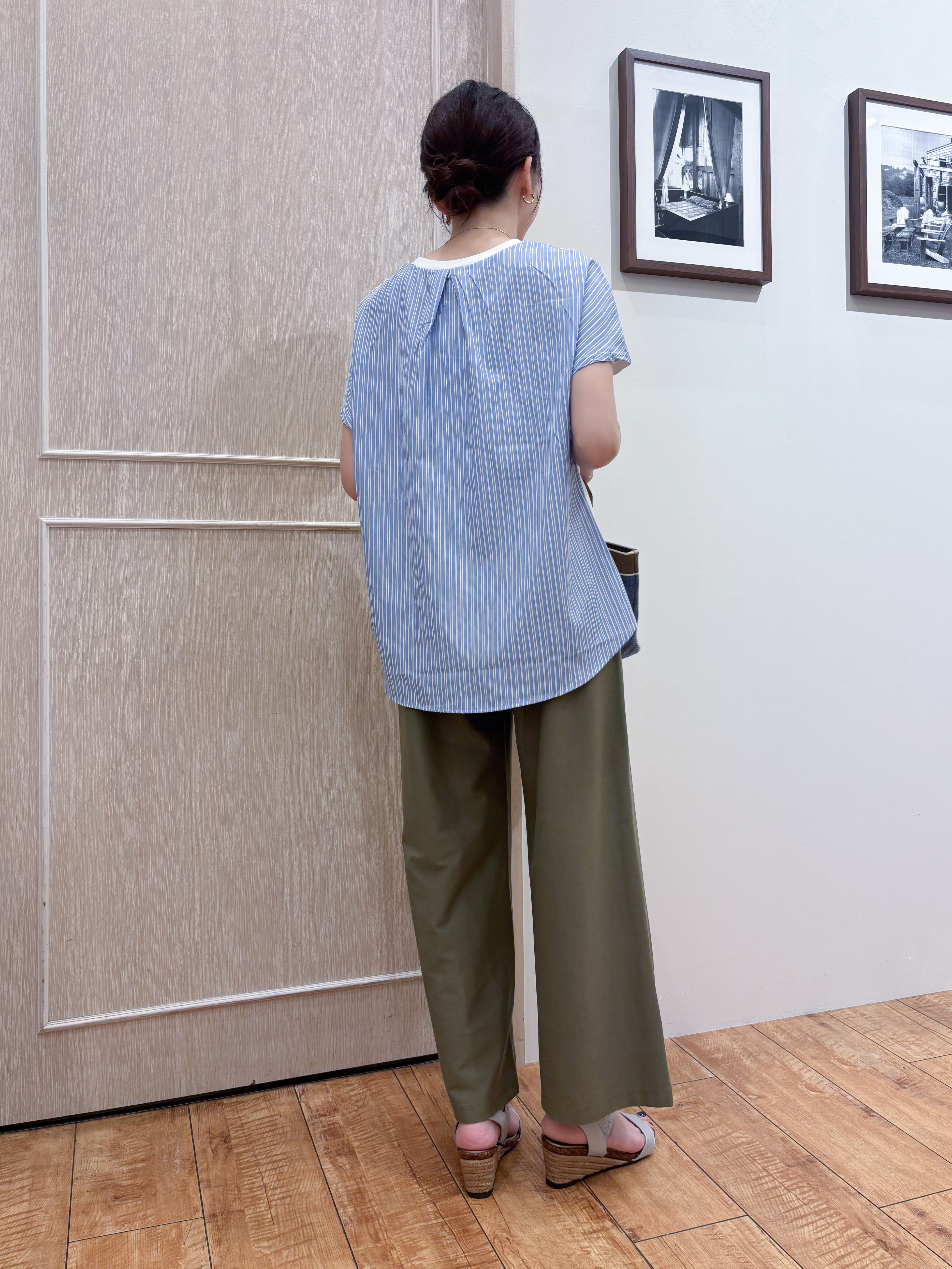 なみさんの「SHOO･LA･RUE｜【体型カバー/S-LL】インせず着られる ひんやりシャツ素材切替Tシャツ」を使ったコーディネート