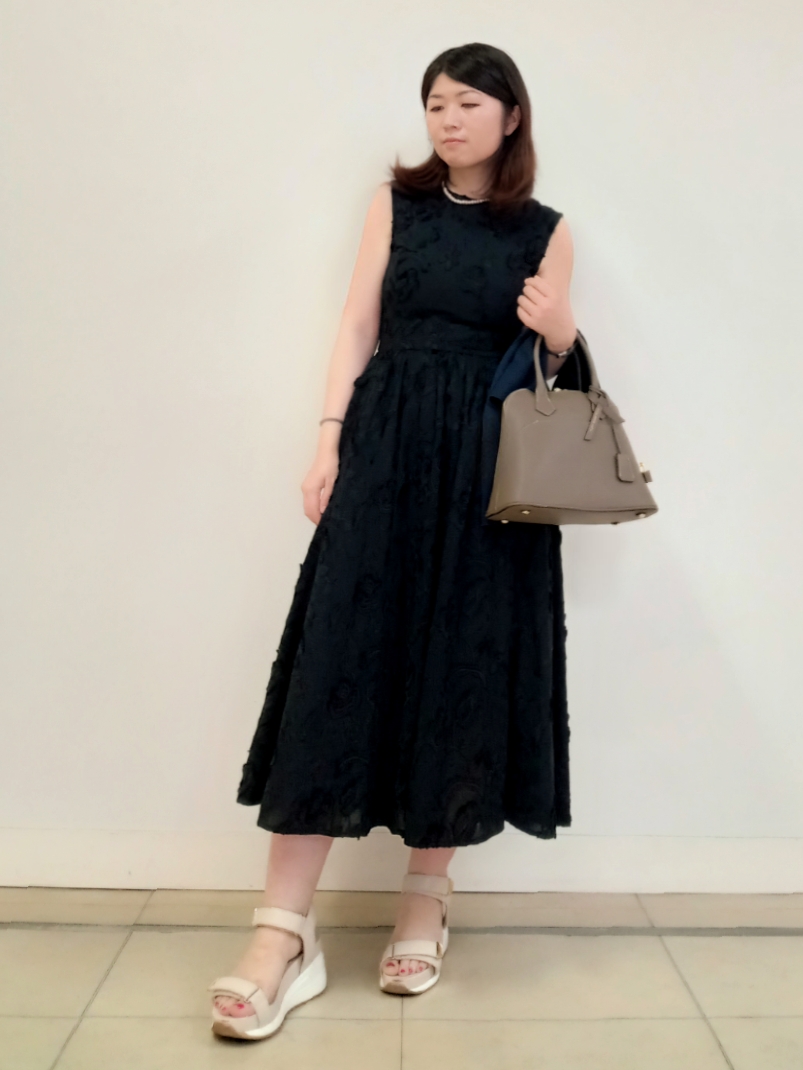 emiさんの「DRESSTERIOR｜【日除け/冷房対策】ウォッシャブルシアーカーディガン」を使ったコーディネート