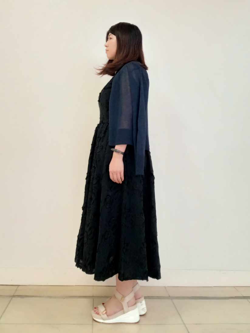 emiさんの「DRESSTERIOR｜【日除け/冷房対策】ウォッシャブルシアーカーディガン」を使ったコーディネート