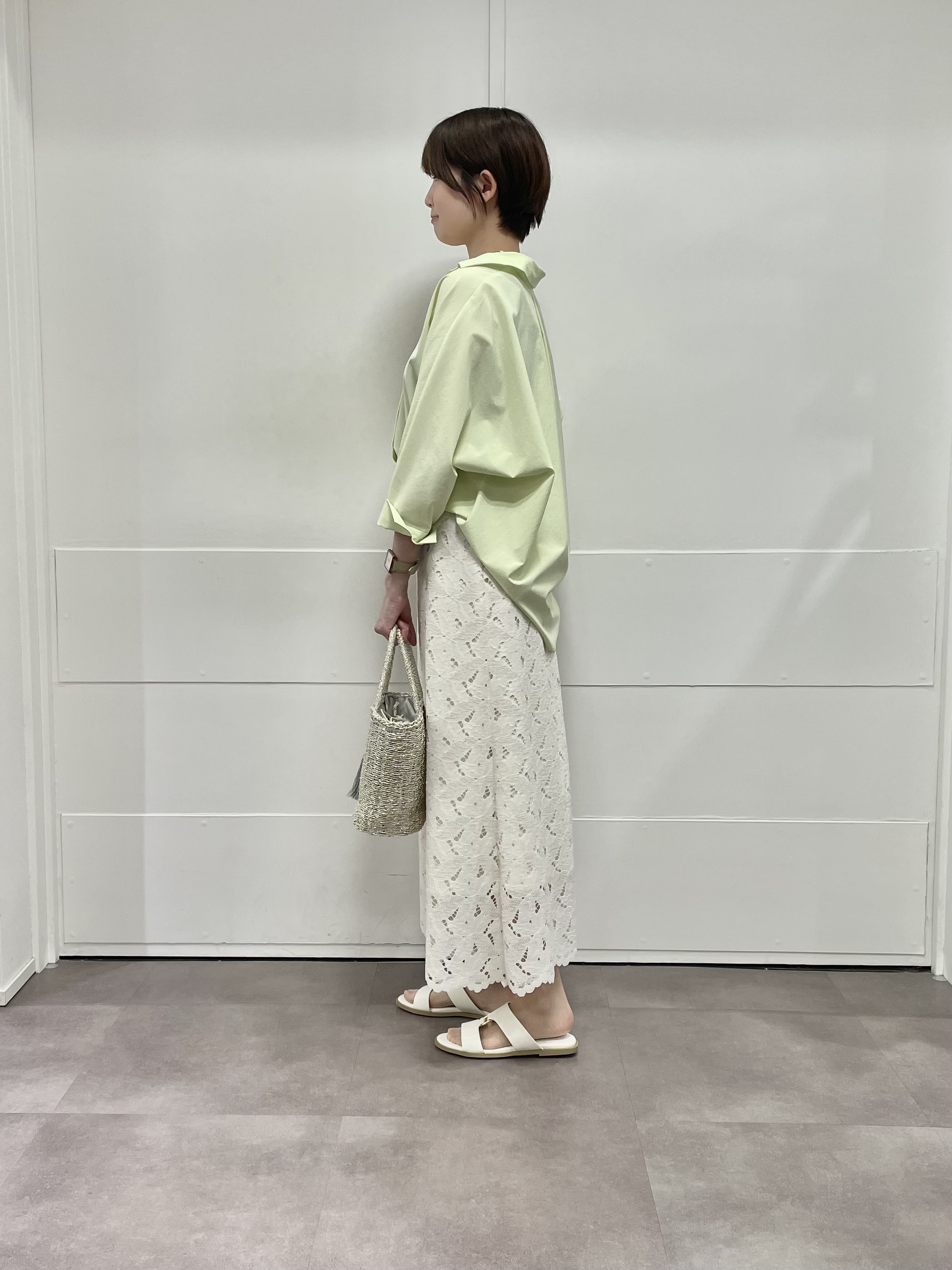 MOMOKOさんの「UNTITLED｜【接触冷感/吸水速乾/UVカット】ドルマンスリーブシャツ」を使ったコーディネート