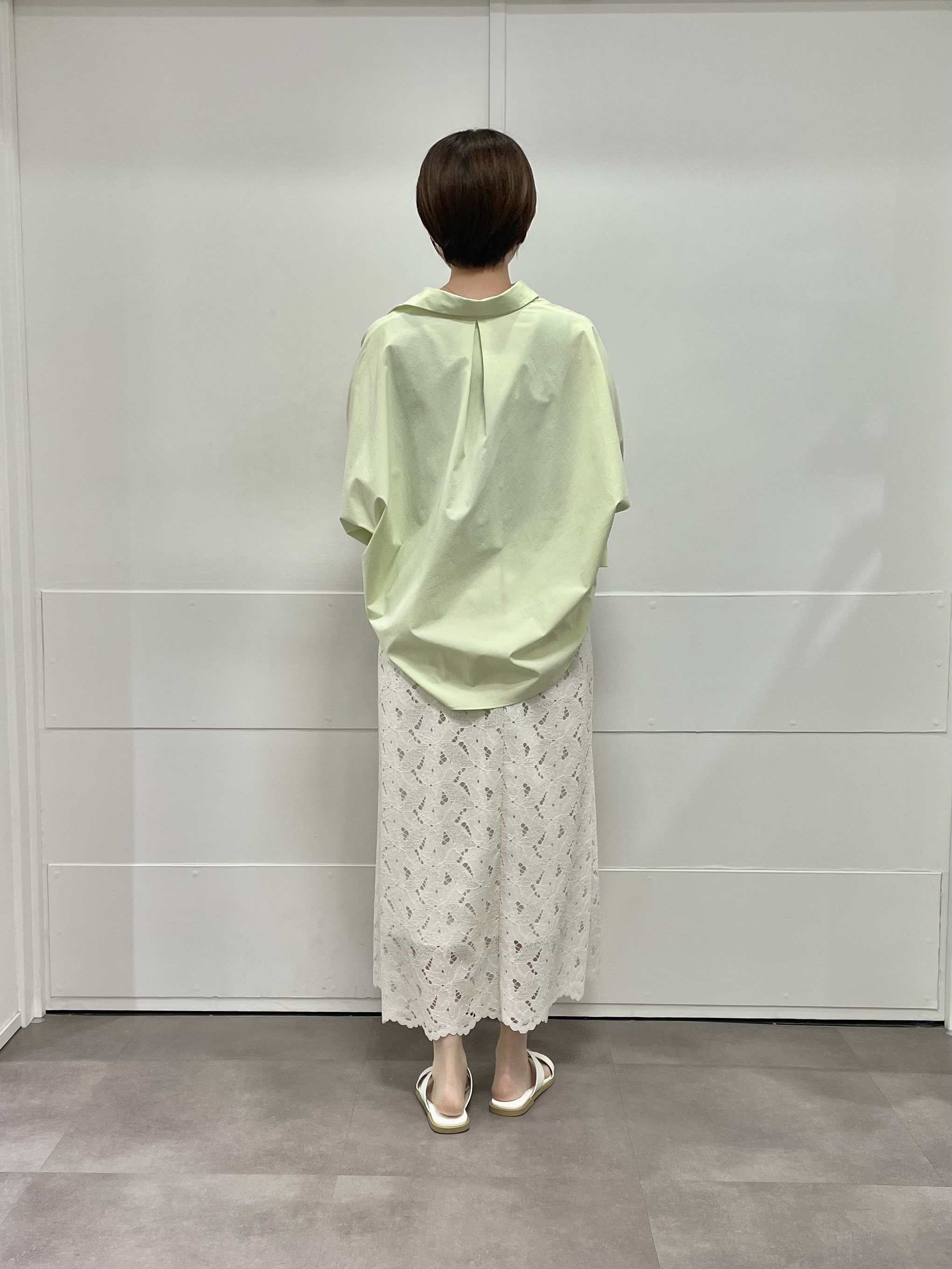 MOMOKOさんの「UNTITLED｜【接触冷感/吸水速乾/UVカット】ドルマンスリーブシャツ」を使ったコーディネート