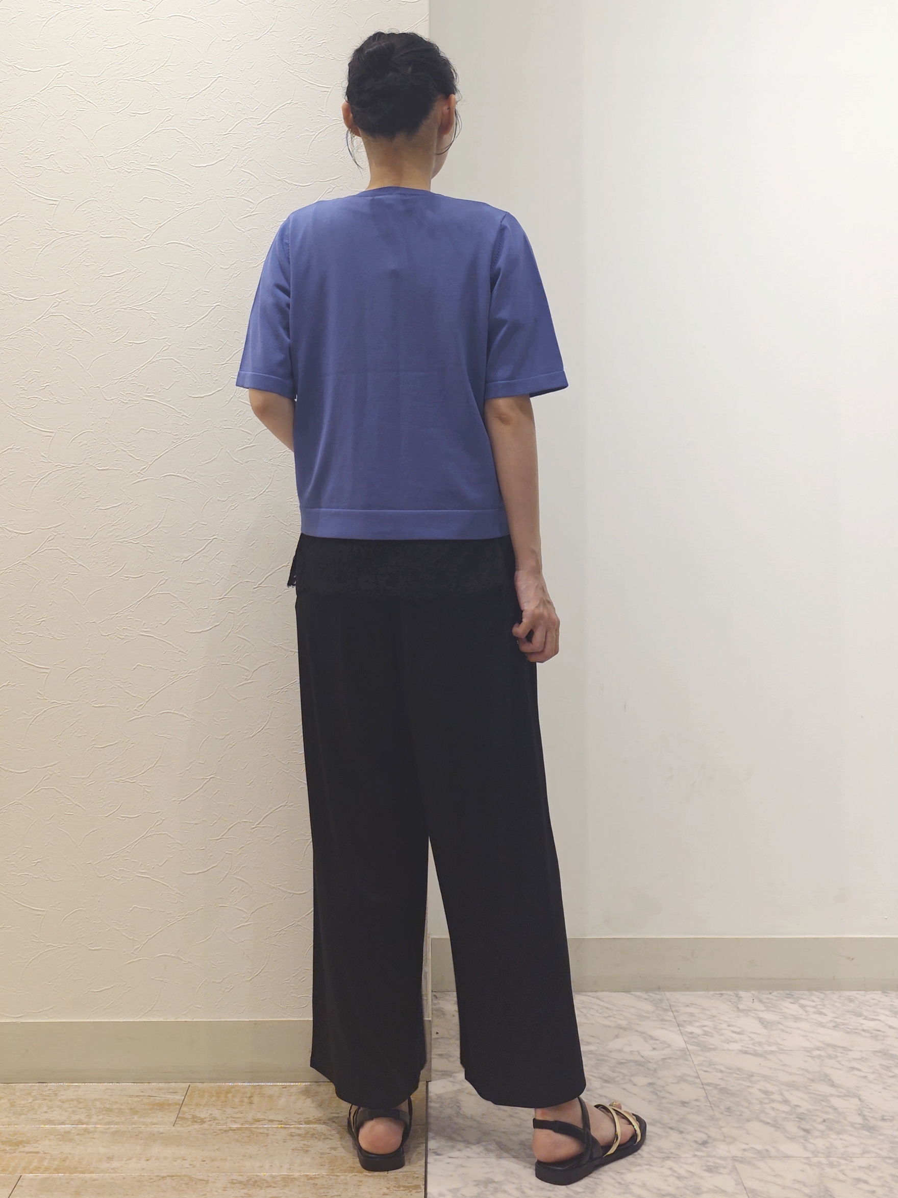 ケイさんの「grove｜【持続冷感/SET UP可】ひんやりポンチシリーズ／裾レースドルマンカットソー」を使ったコーディネート