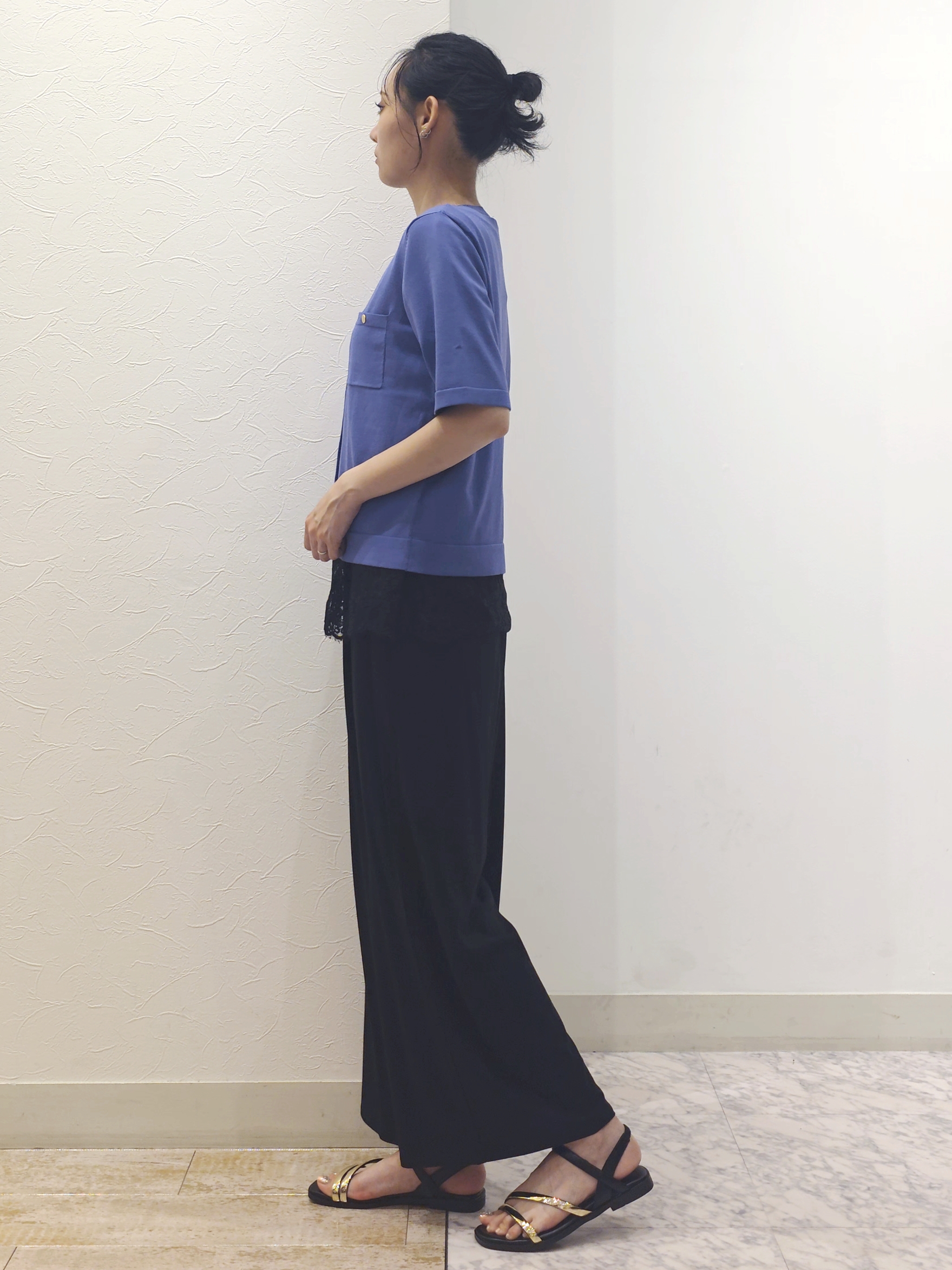 ケイさんの「grove｜【持続冷感/SET UP可】ひんやりポンチシリーズ／裾レースドルマンカットソー」を使ったコーディネート