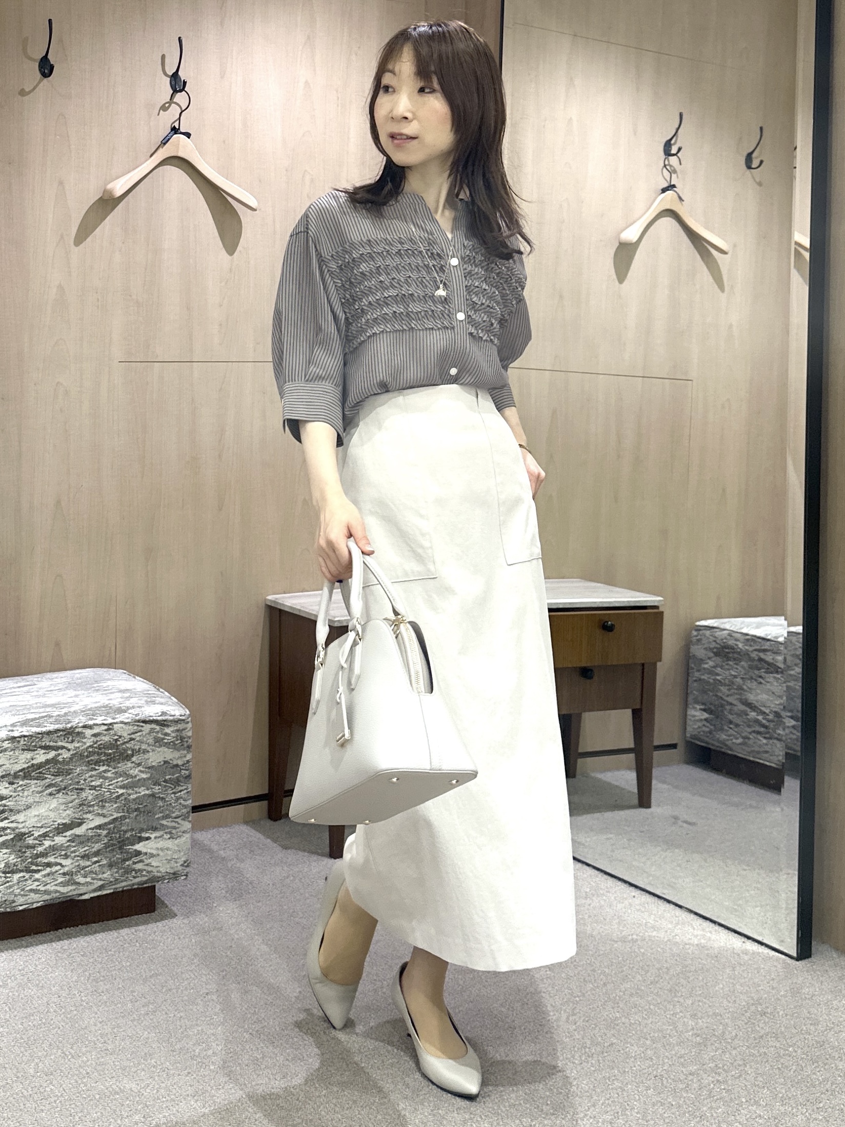 Miwaさんの「UNTITLED｜【洗える/後ろウエストゴム】オックスアイラインスカート」を使ったコーディネート