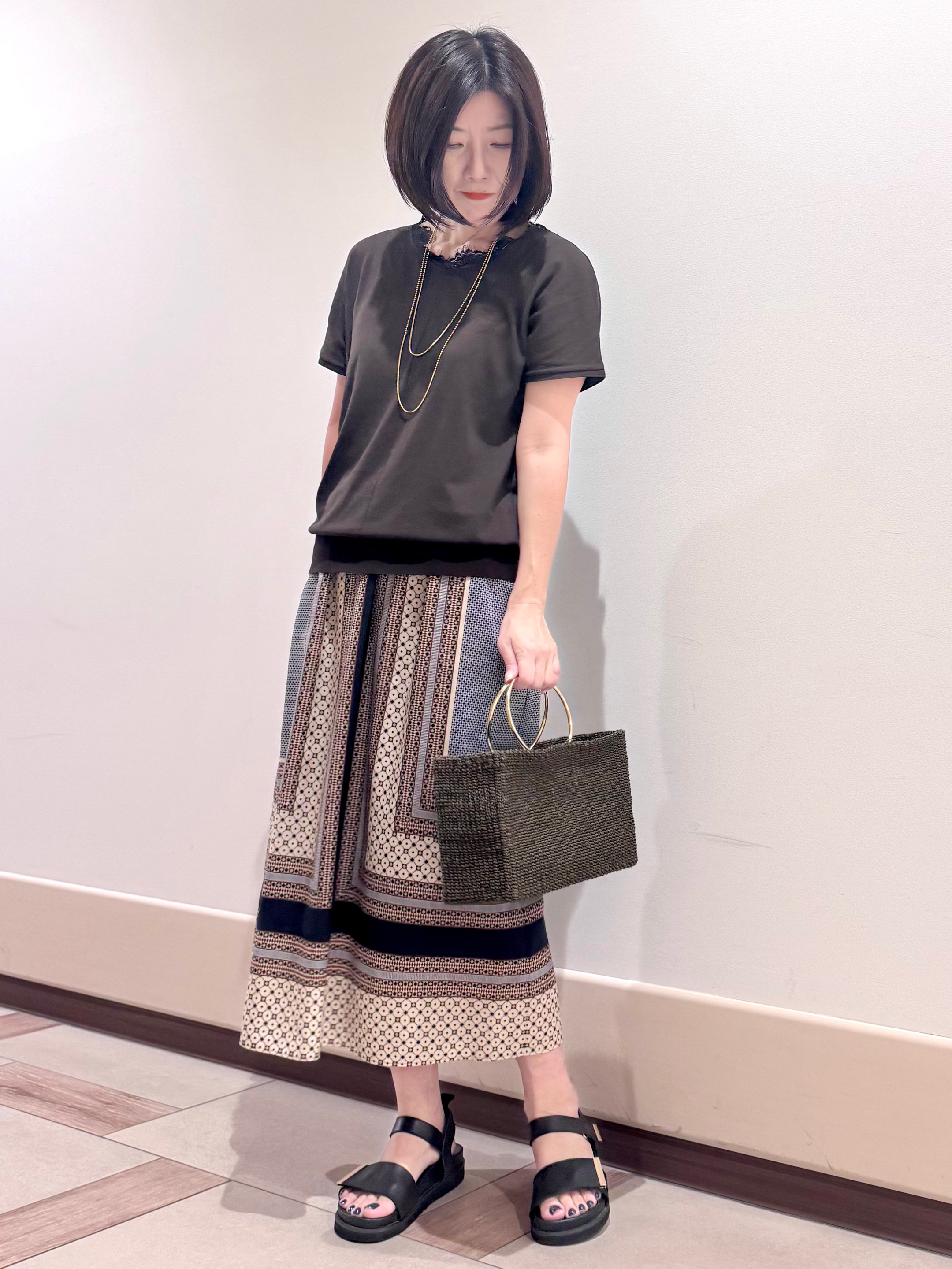 kaeさんの「Reflect｜【二の腕カバー／手洗い可】ネックレース フレンチスリーブニット」を使ったコーディネート