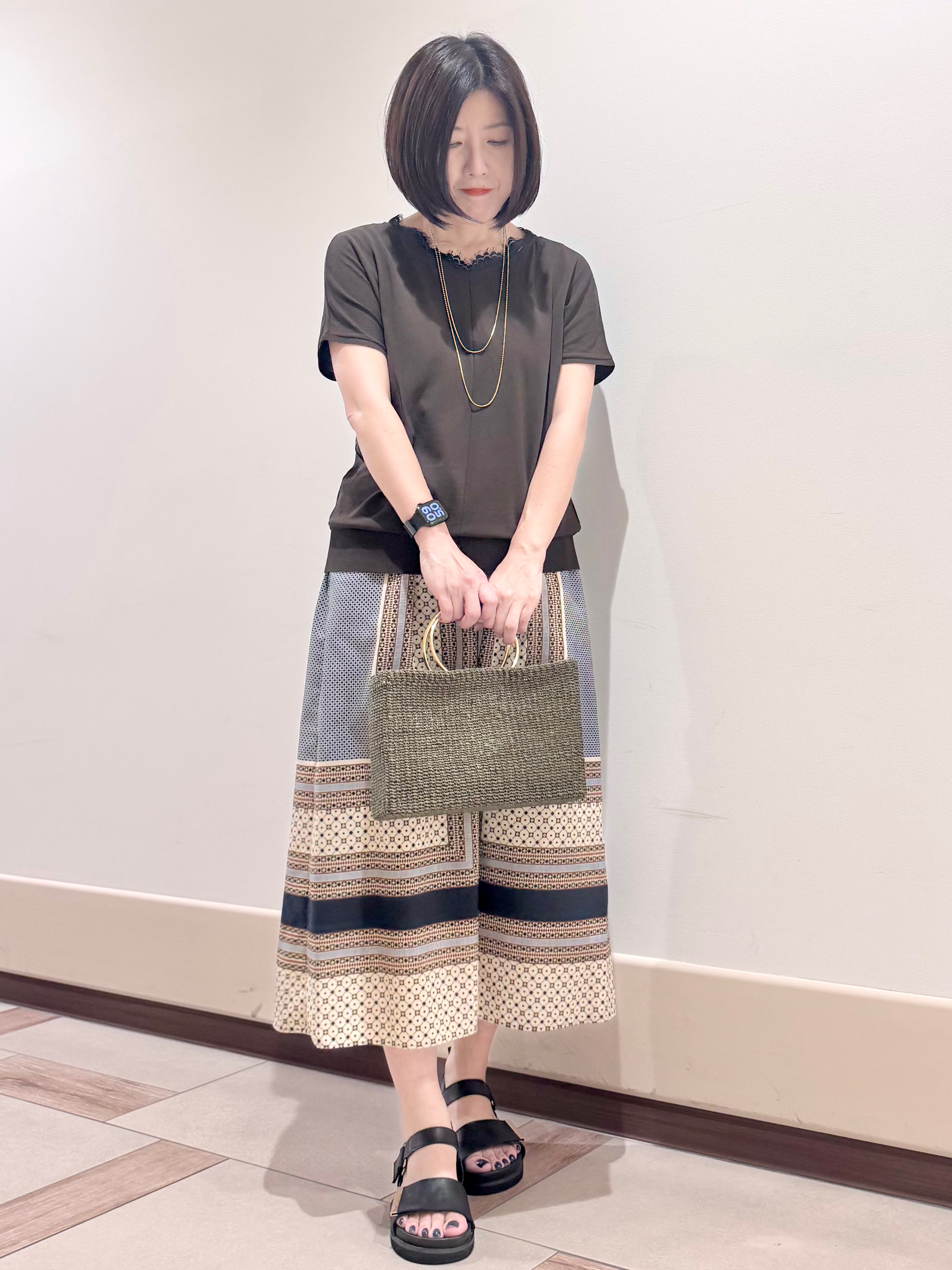 kaeさんの「Reflect｜【二の腕カバー／手洗い可】ネックレース フレンチスリーブニット」を使ったコーディネート