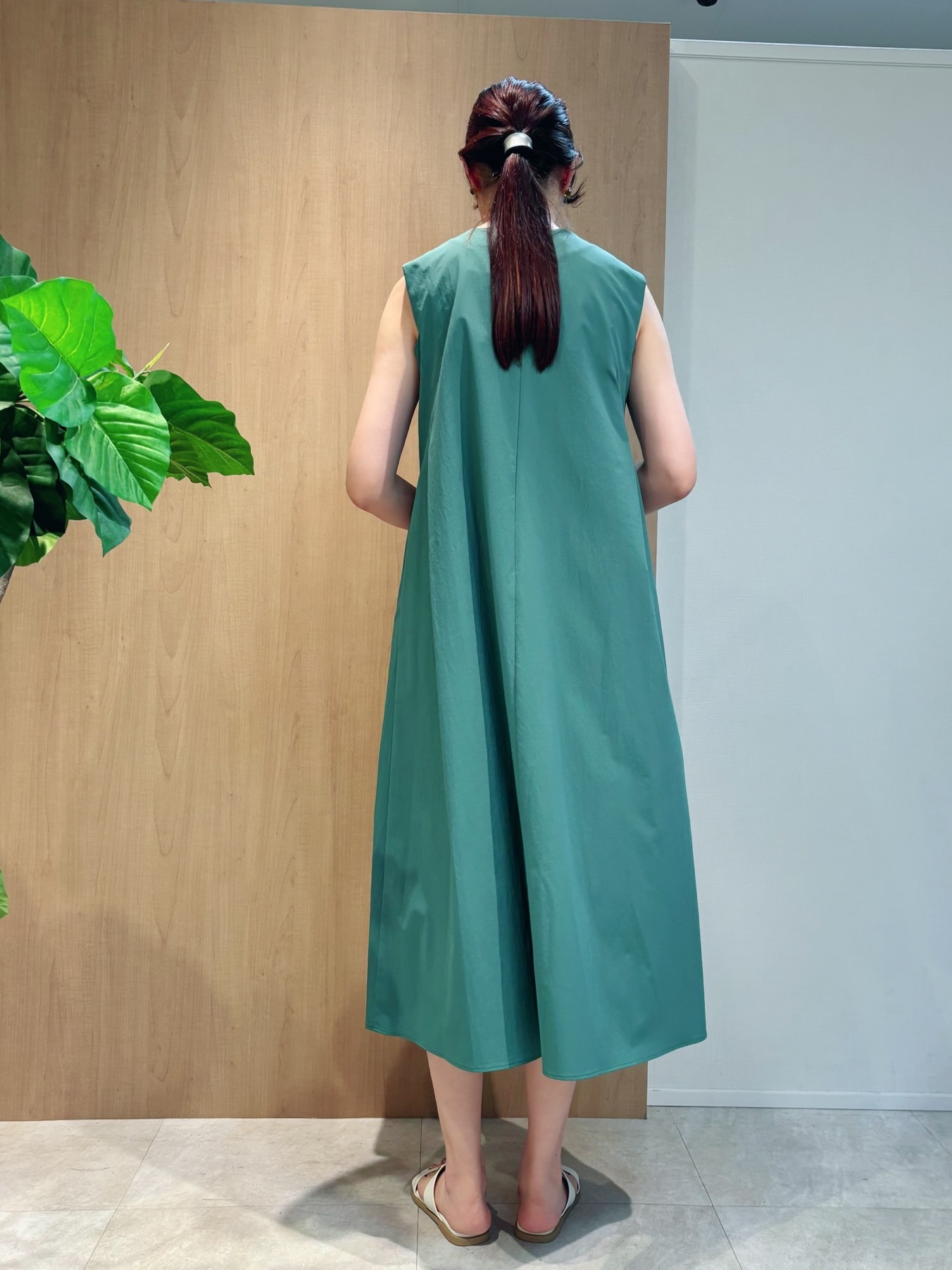 todaさんの「UNTITLED｜【接触冷感/UVカット/吸水速乾】Aラインロングワンピース」を使ったコーディネート