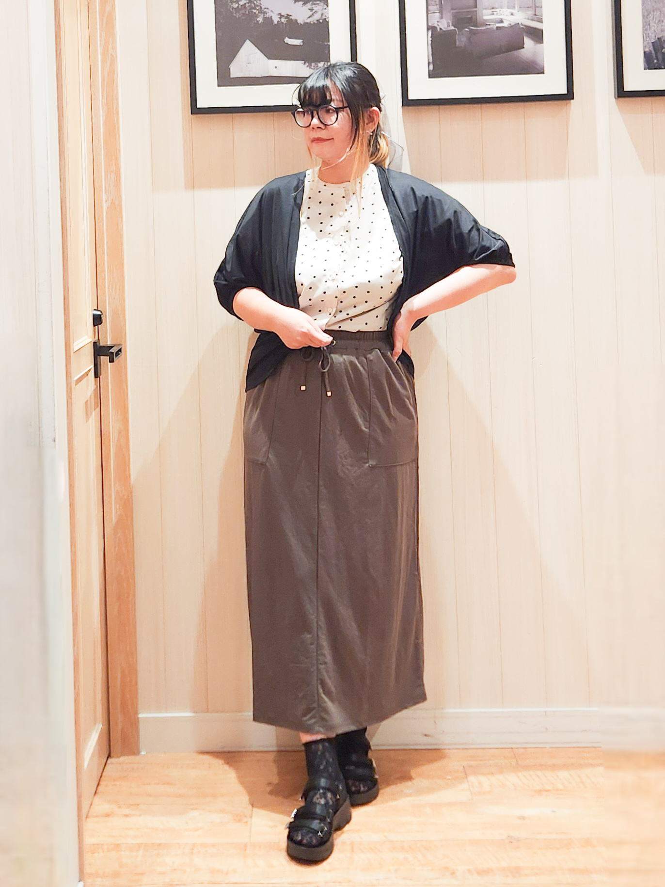 れーやんさんの「SHOO･LA･RUE｜【ひんやり/体型カバー】冷房、UV対策で持ってて安心 さらさら五分袖ボレロカーディガン」を使ったコーディネート